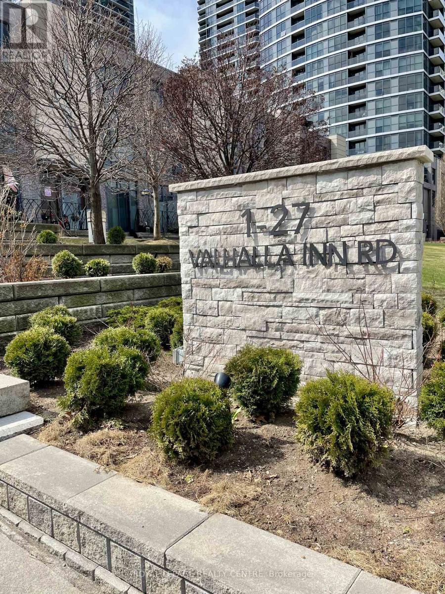 35 - 19 VALHALLA INN ROAD, Toronto, Ontario