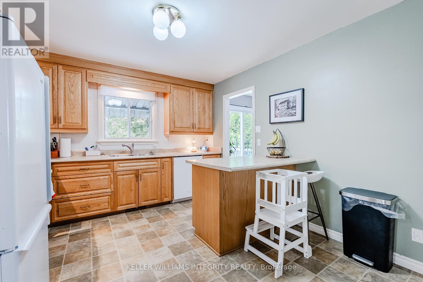 113 Ellen Avenue, Cornwall, Ontario  K6J 3L8 - Photo 12 - X12172552
