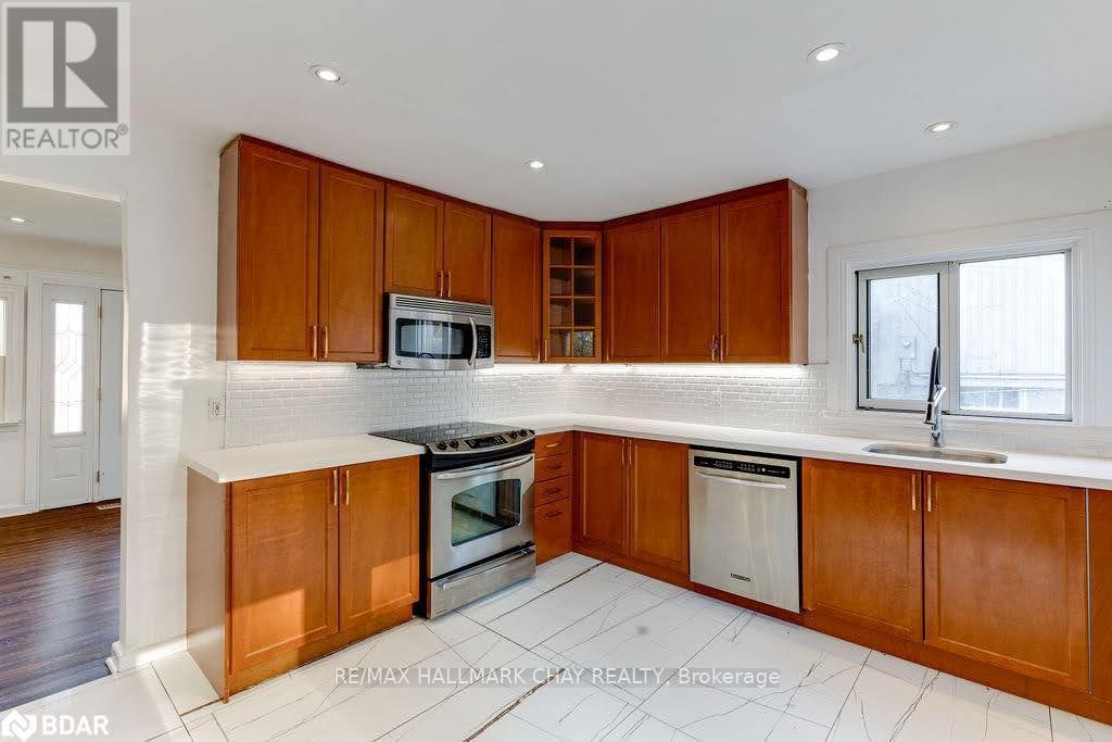 141 Ardagh Road, Barrie, Ontario  L4N 3V5 - Photo 10 - S12166058