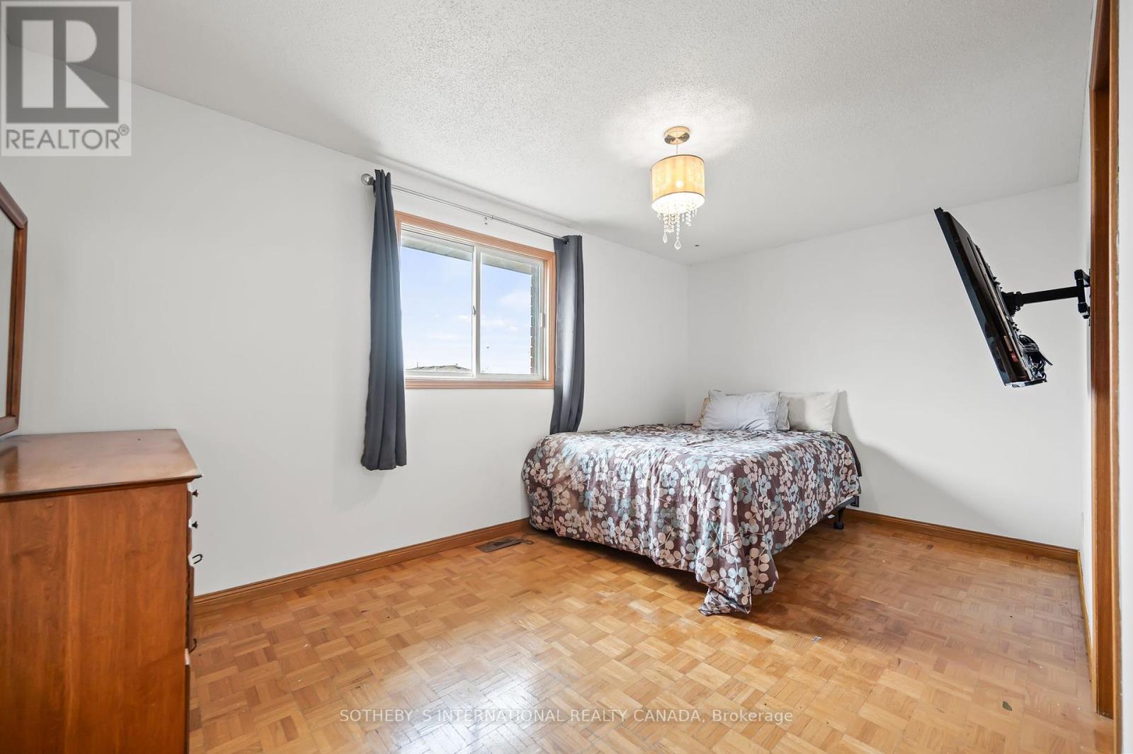 563 Champlain Boulevard, Cambridge, Ontario  N1R 7V1 - Photo 20 - X12099253