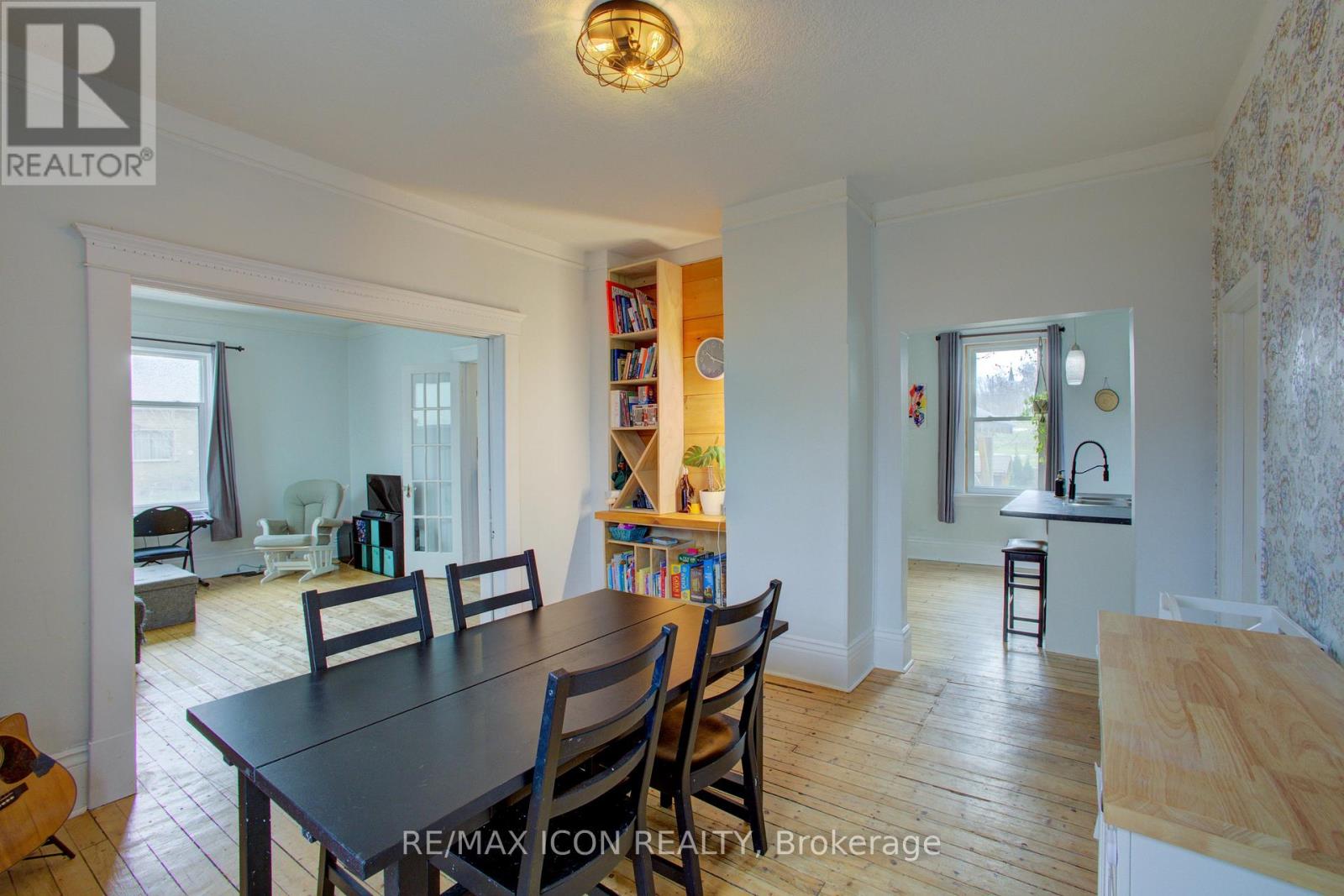 185 Fergus Street S, Wellington North, Ontario  N0G 2L2 - Photo 11 - X12106074