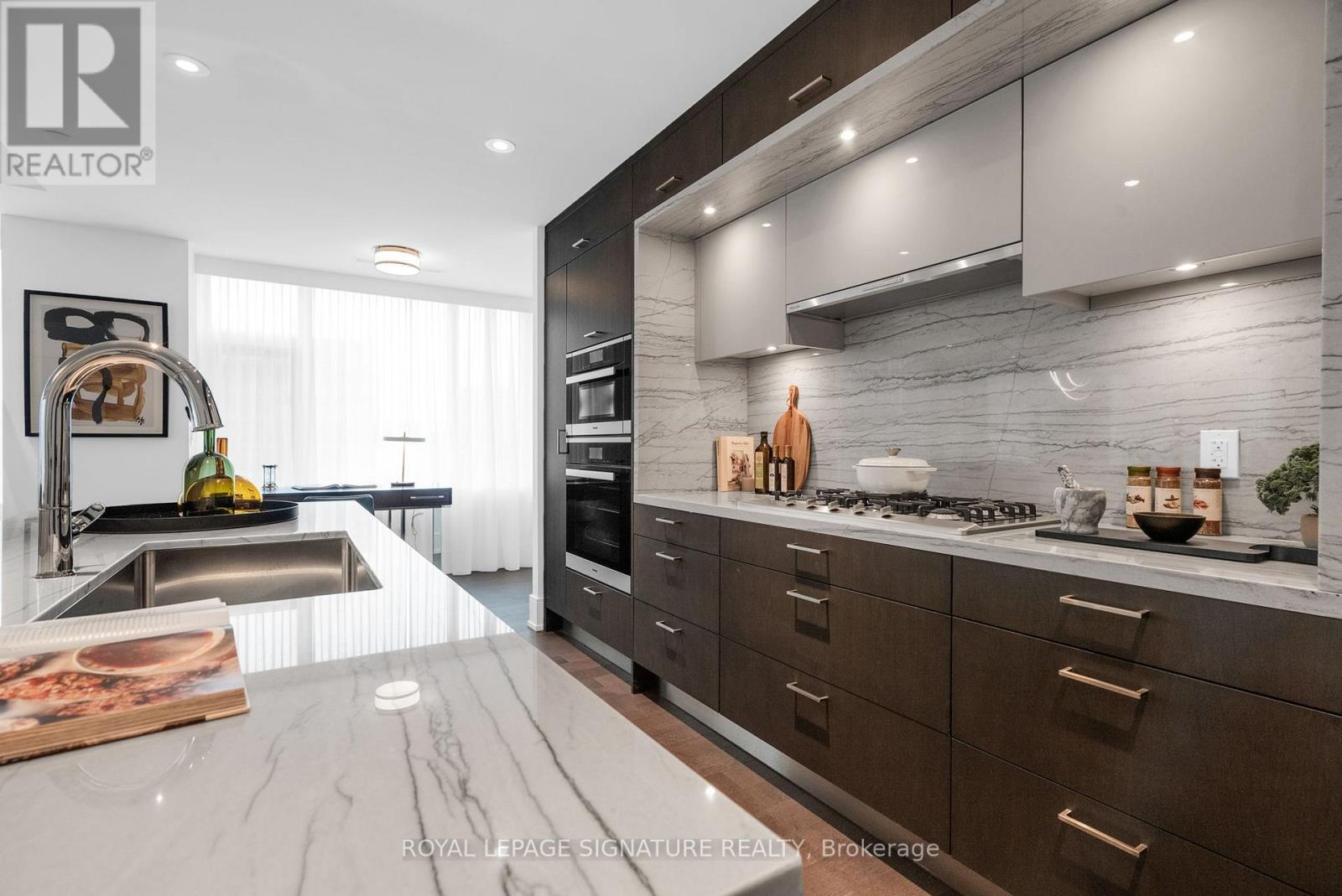 608 - 455 Wellington Street, Toronto, Ontario  M5V 0V8 - Photo 12 - C12163487
