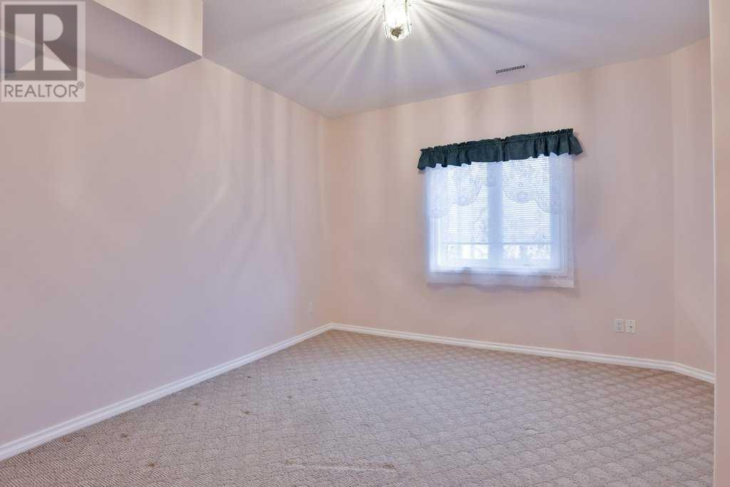 102 Fairmont Cove S, Lethbridge, Alberta  T1K 7M6 - Photo 39 - A2211982