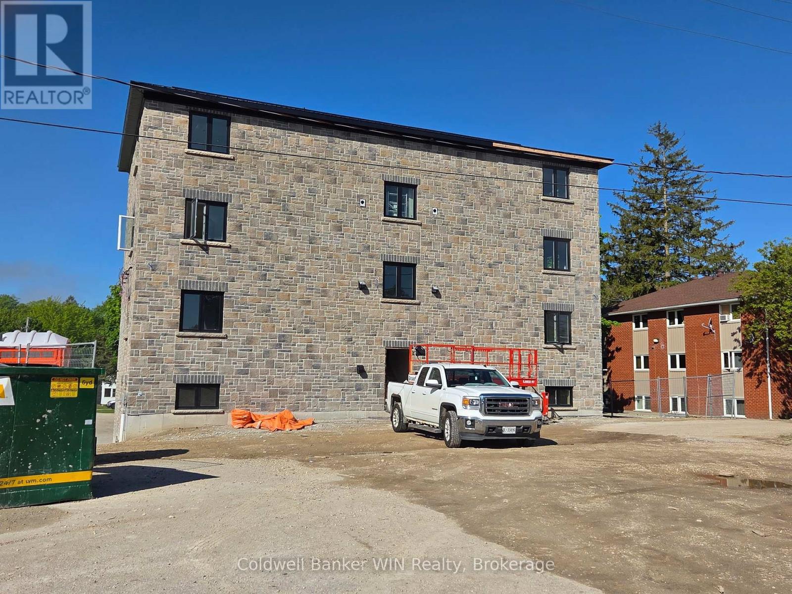 1 - 171 Main Street N, Wellington North, Ontario  N0G 2L0 - Photo 7 - X12046054