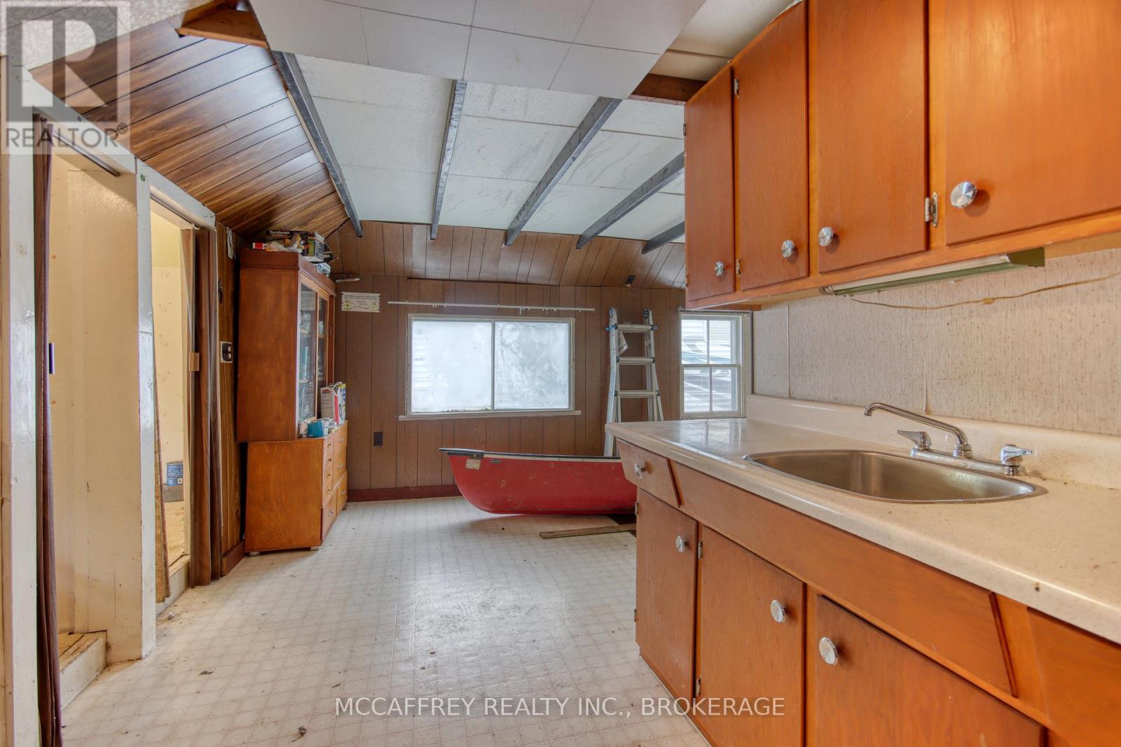 94 Willow Point Lane, Greater Napanee, Ontario  K7R 3K7 - Photo 19 - X12172640