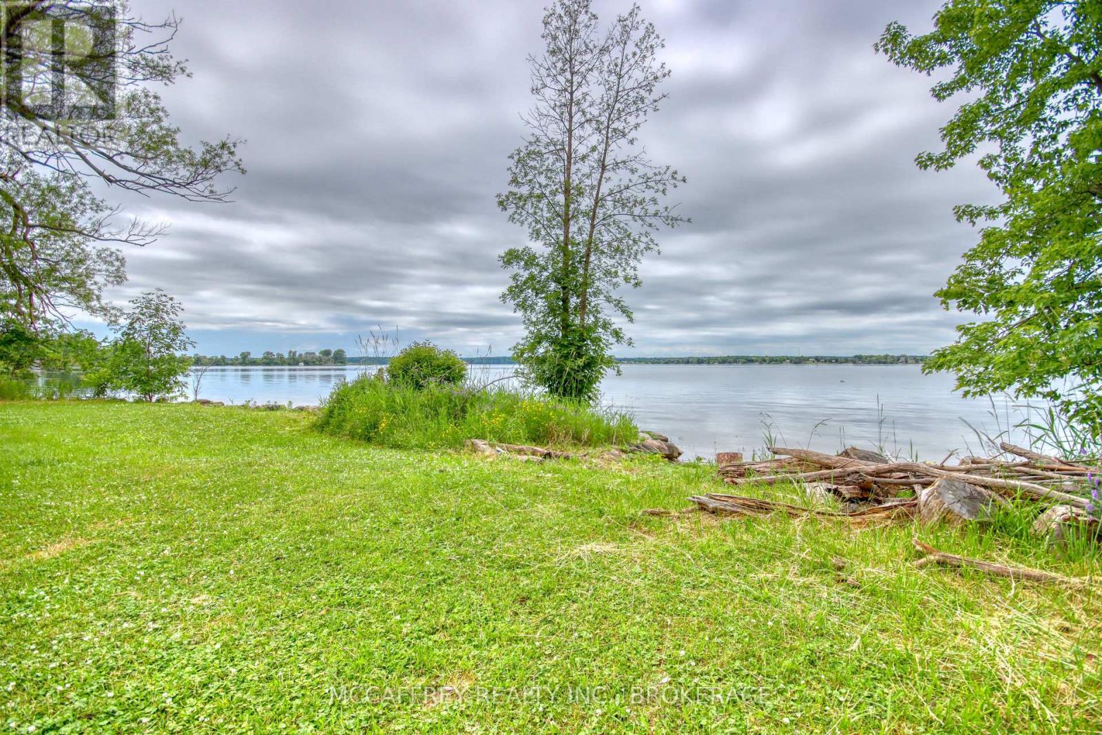 94 Willow Point Lane, Greater Napanee, Ontario  K7R 3K7 - Photo 8 - X12172640