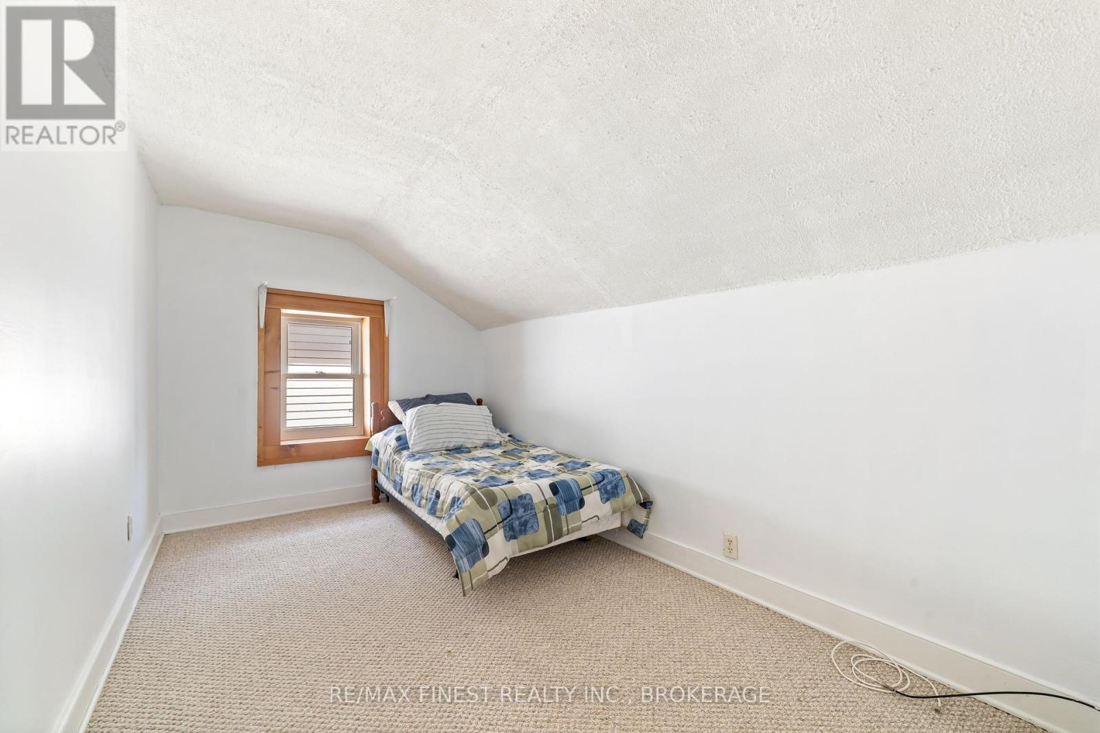 8 Catherine Street, Prince Edward County, Ontario  K0K 2T0 - Photo 25 - X12172651
