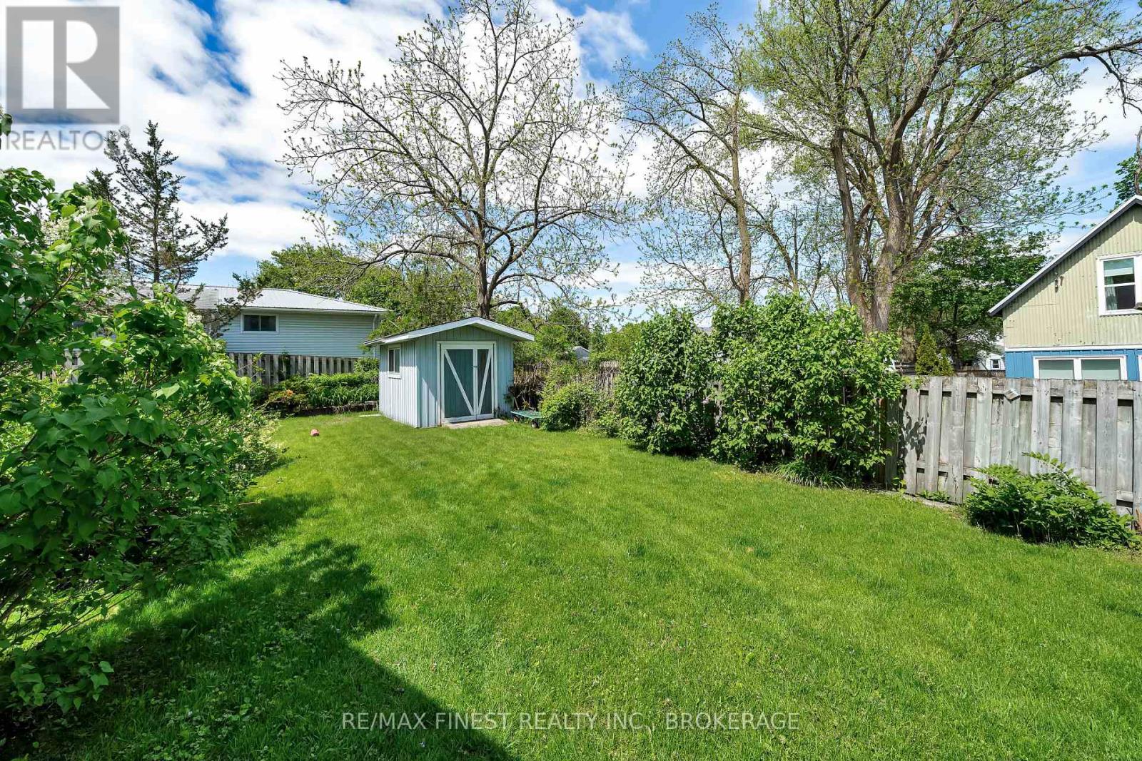 8 Catherine Street, Prince Edward County, Ontario  K0K 2T0 - Photo 32 - X12172651