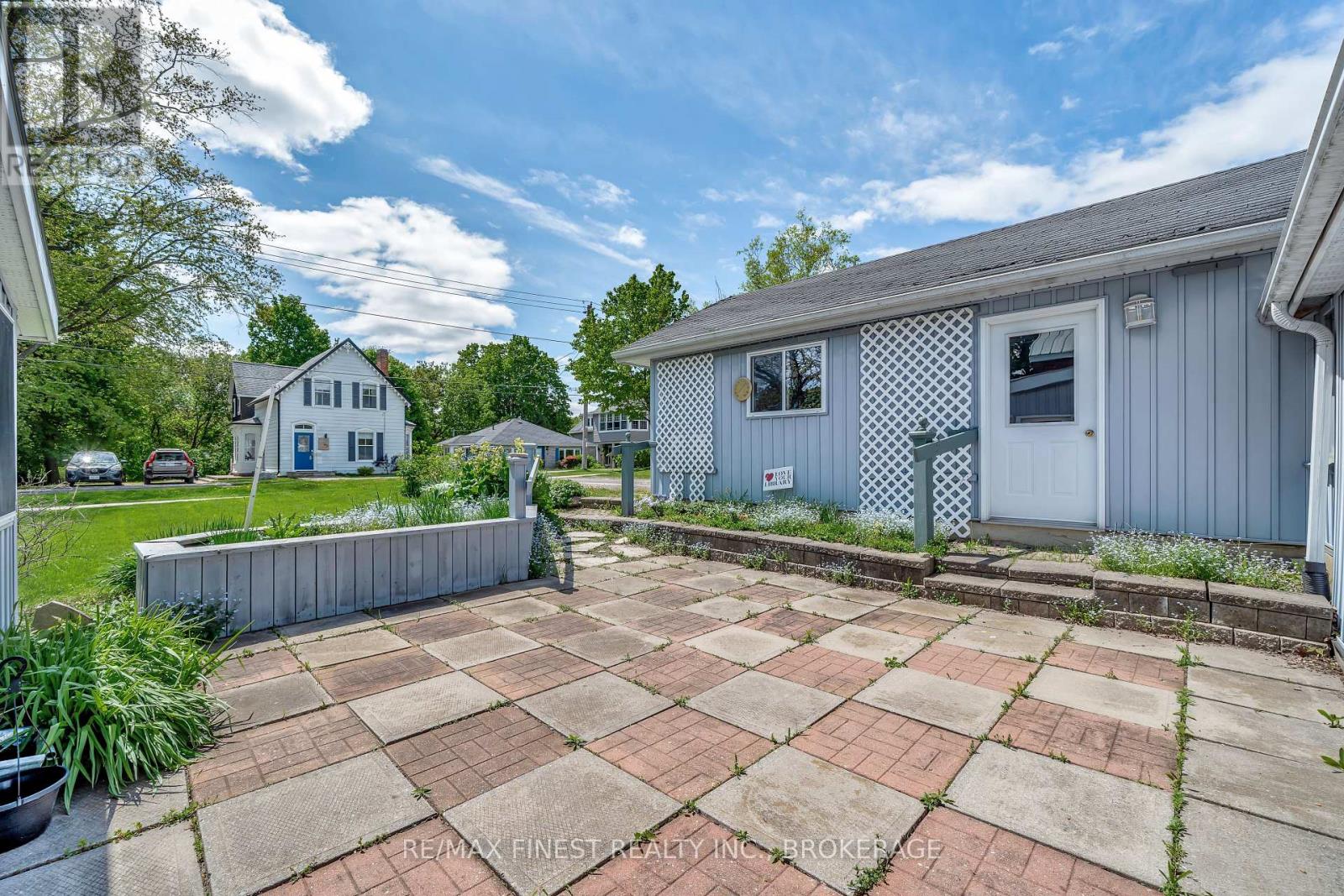 8 Catherine Street, Prince Edward County, Ontario  K0K 2T0 - Photo 34 - X12172651