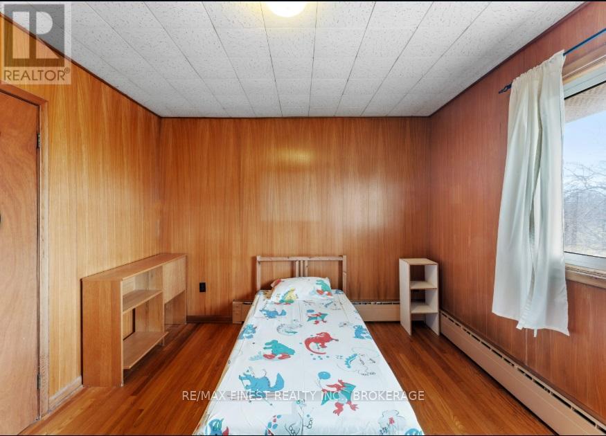 14 Machar Place, Kingston, Ontario  K7M 1L6 - Photo 21 - X12172663