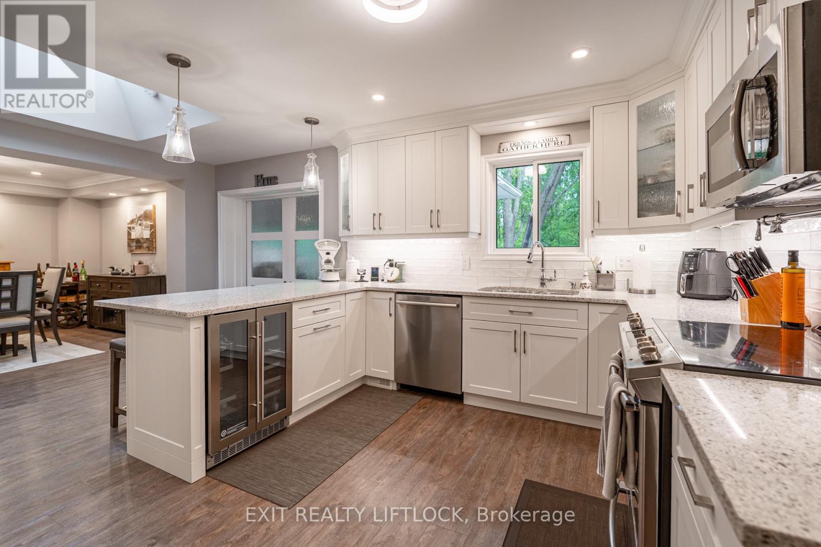 68 Champlain Crescent, Peterborough North, Ontario  K9L 1T1 - Photo 10 - X12172569