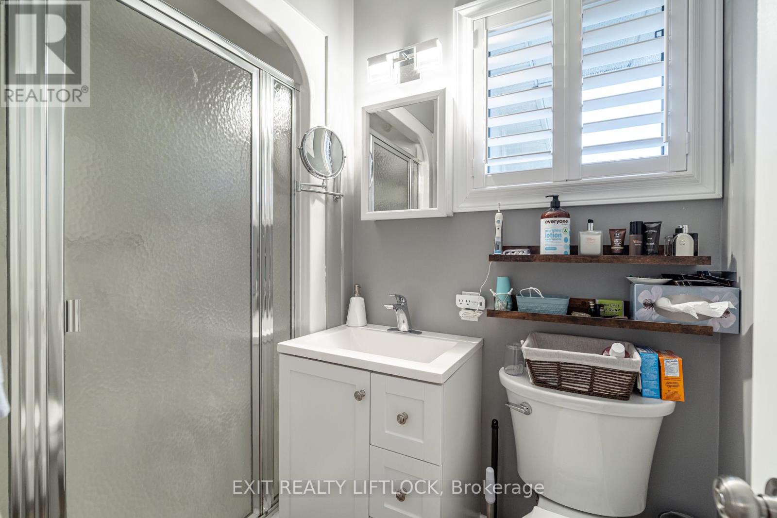 68 Champlain Crescent, Peterborough North, Ontario  K9L 1T1 - Photo 15 - X12172569