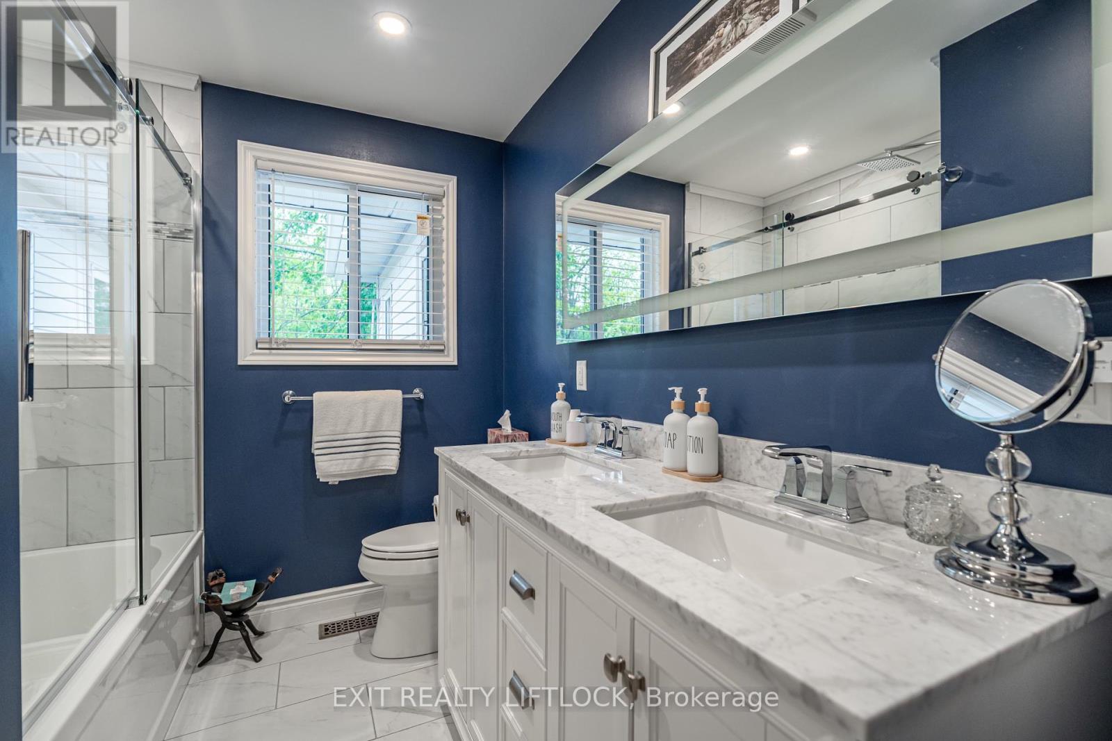 68 Champlain Crescent, Peterborough North, Ontario  K9L 1T1 - Photo 18 - X12172569