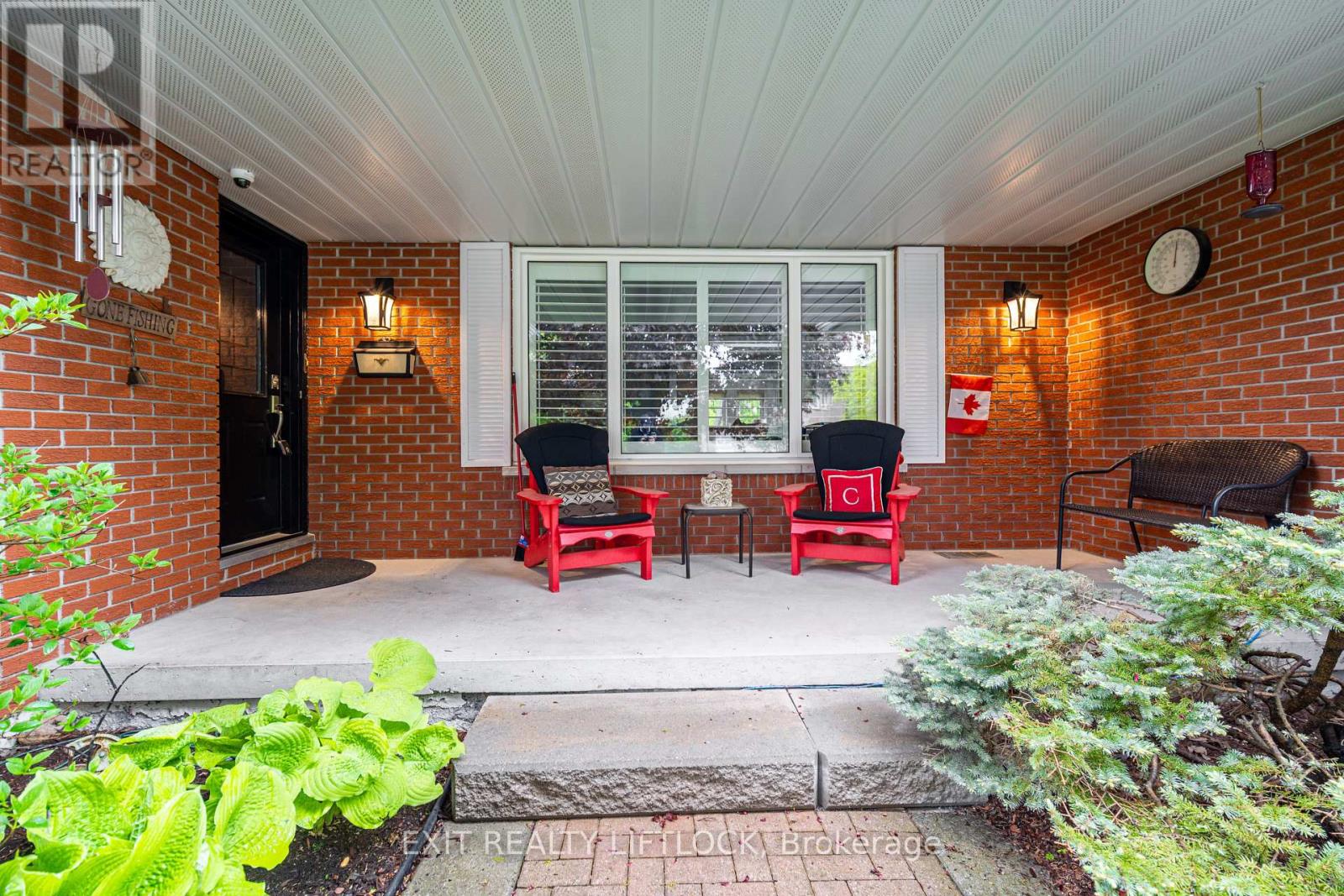 68 Champlain Crescent, Peterborough North, Ontario  K9L 1T1 - Photo 3 - X12172569