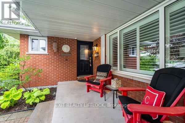 68 Champlain Crescent, Peterborough North, Ontario  K9L 1T1 - Photo 4 - X12172569
