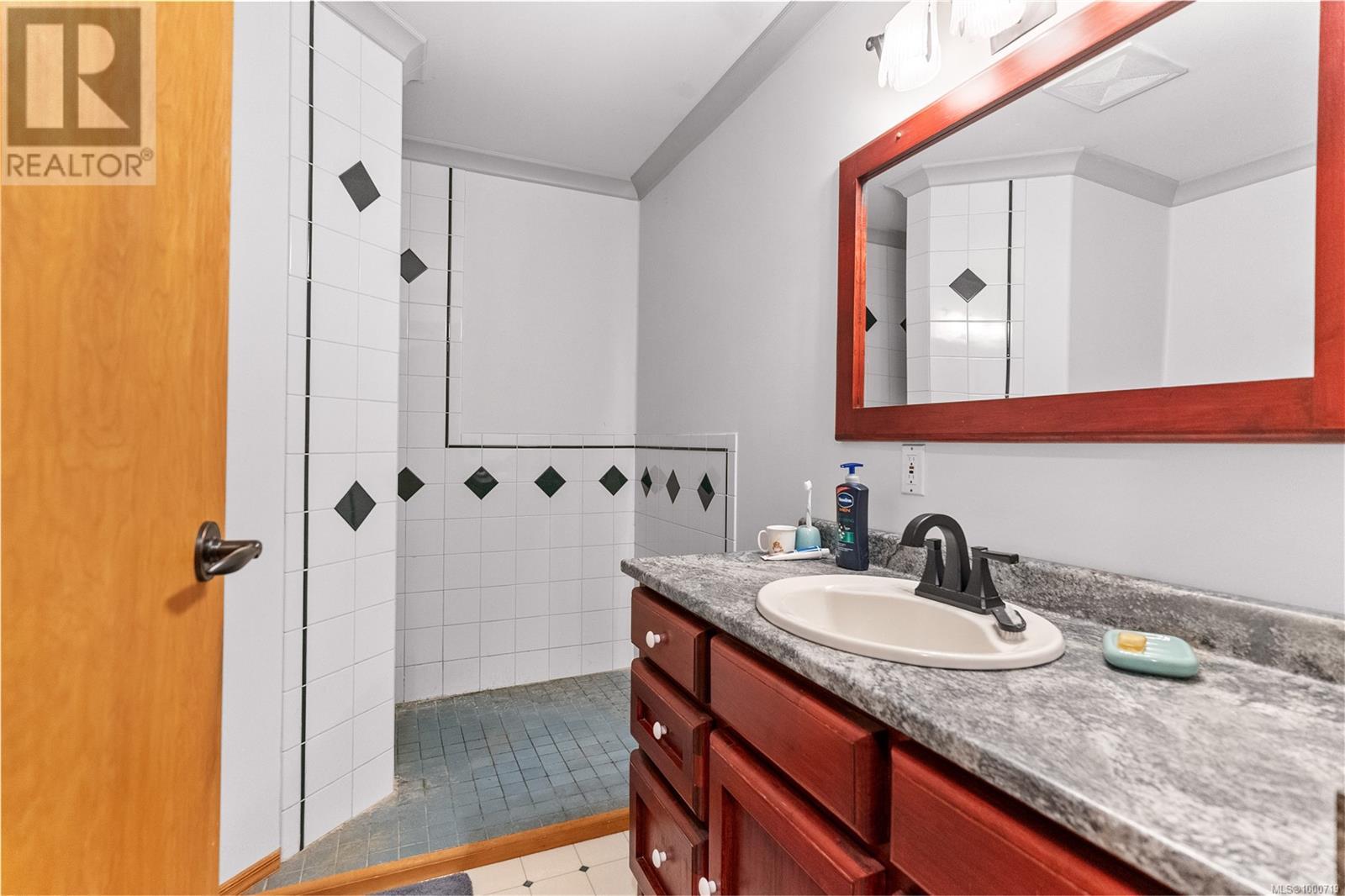 Property at 395 Lakewoods Pl image 1