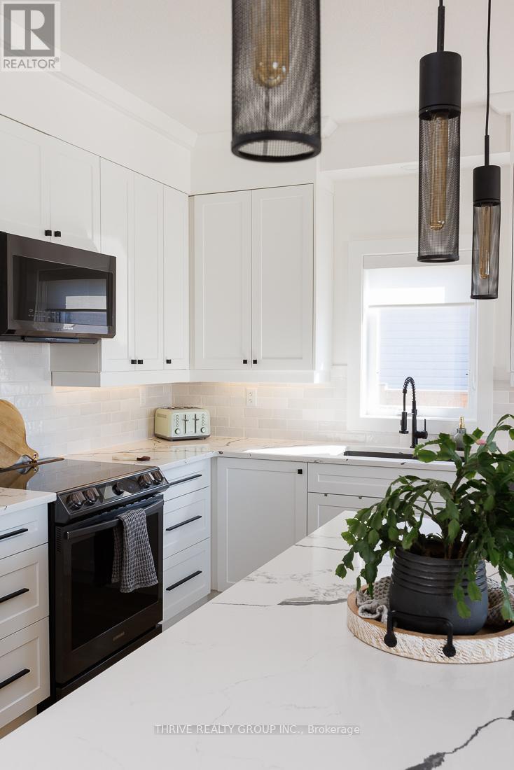 51 Tanya Drive, Southwest Middlesex (Glencoe), Ontario  N0L 1M0 - Photo 12 - X12172685