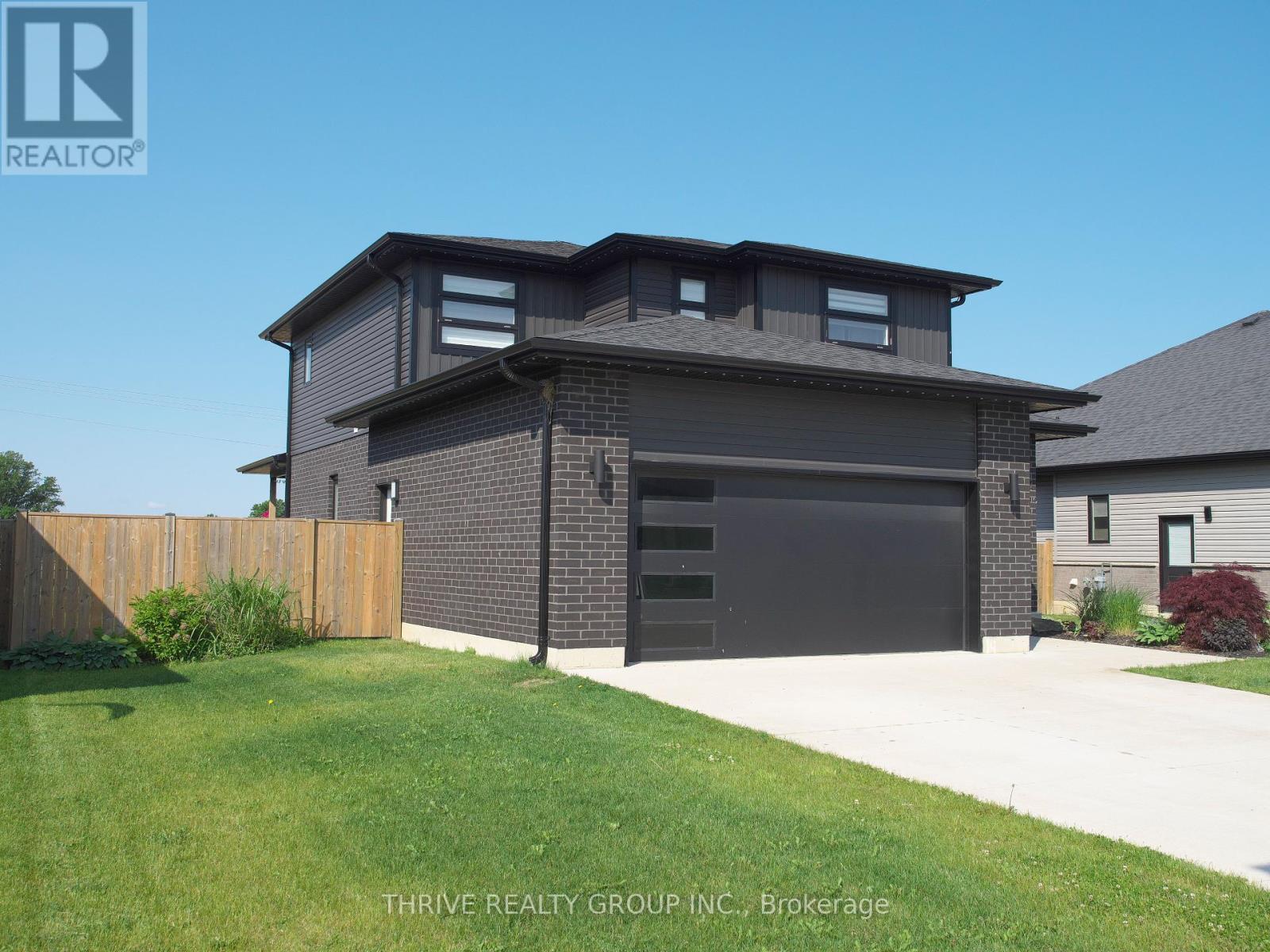 51 Tanya Drive, Southwest Middlesex (Glencoe), Ontario  N0L 1M0 - Photo 2 - X12172685