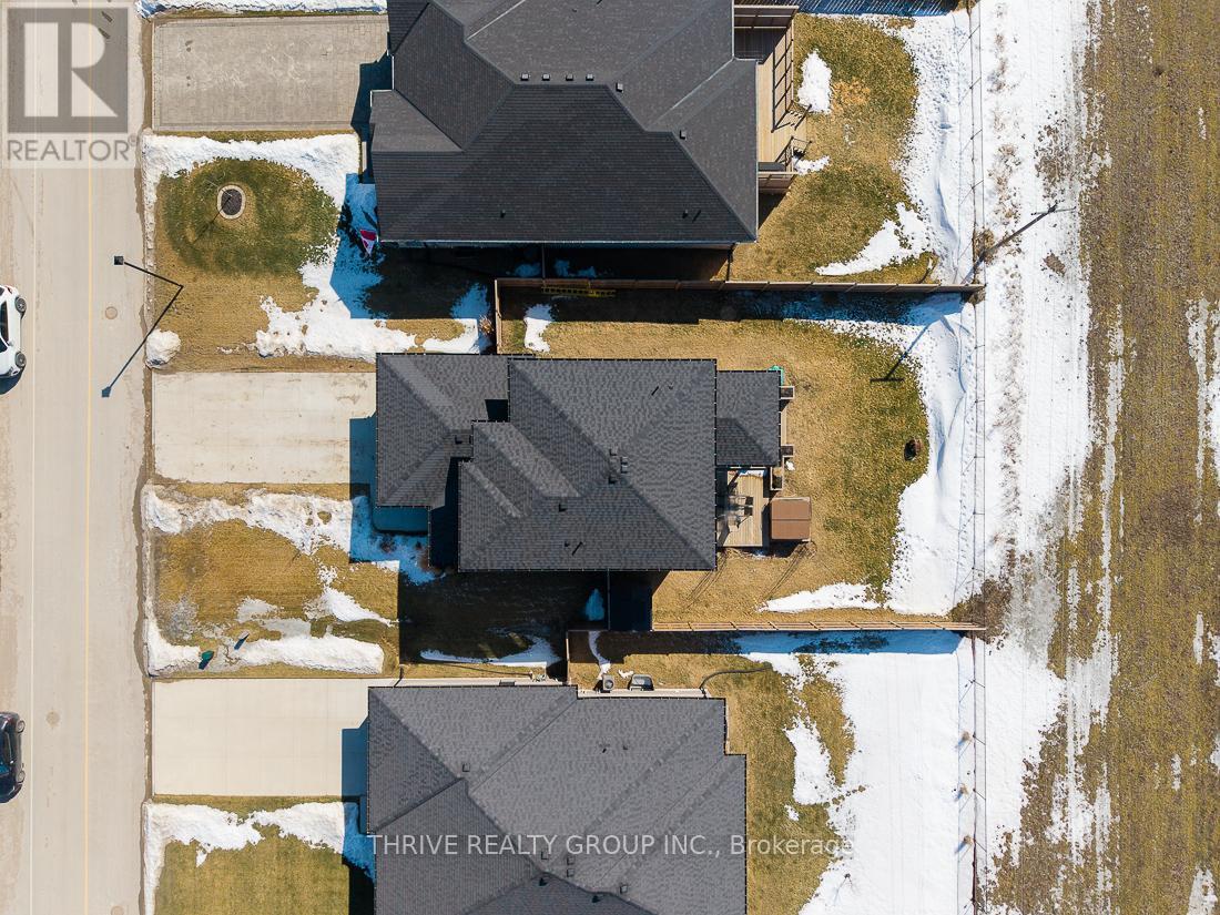 51 Tanya Drive, Southwest Middlesex, Ontario N0L 1M0 - Photo 47 - X12172685