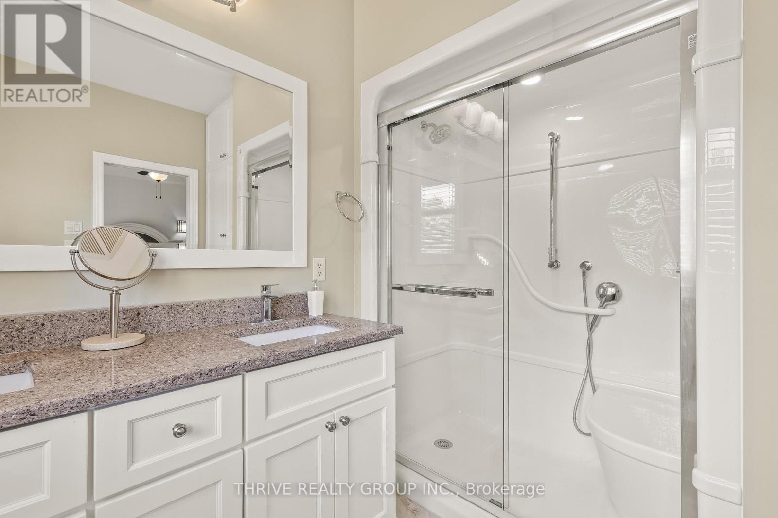 28043 Healy Avenue, Strathroy-Caradoc, Ontario  N7G 3H8 - Photo 23 - X12172694