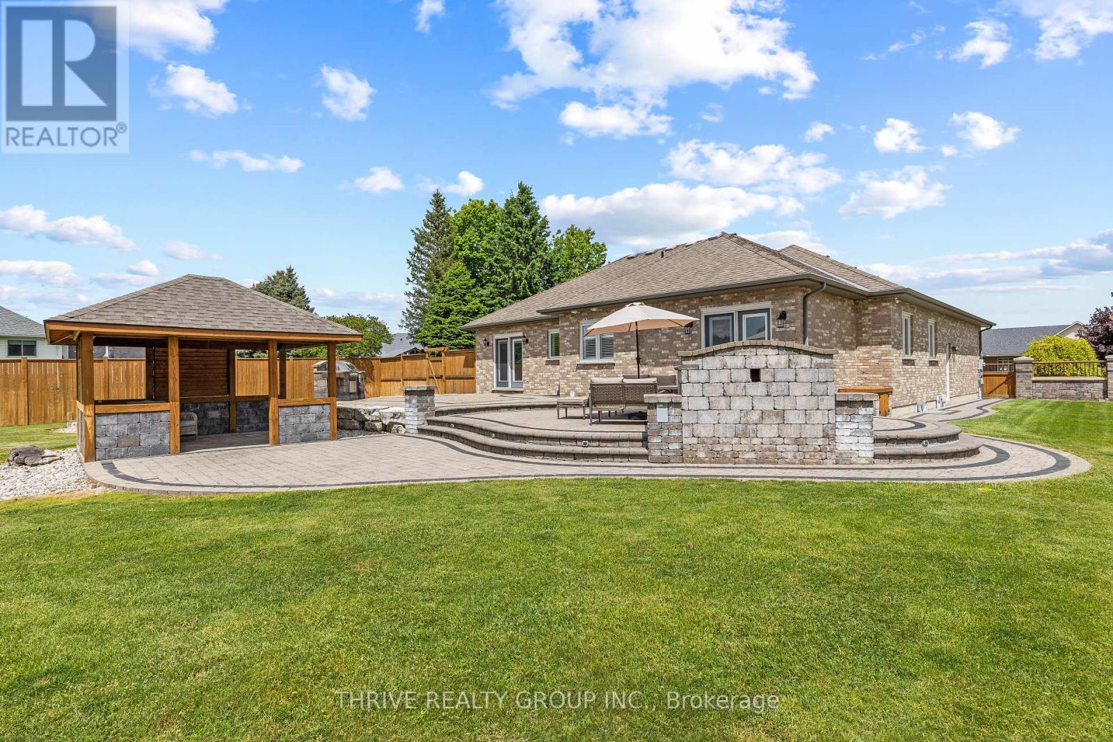 28043 Healy Avenue, Strathroy-Caradoc, Ontario  N7G 3H8 - Photo 36 - X12172694
