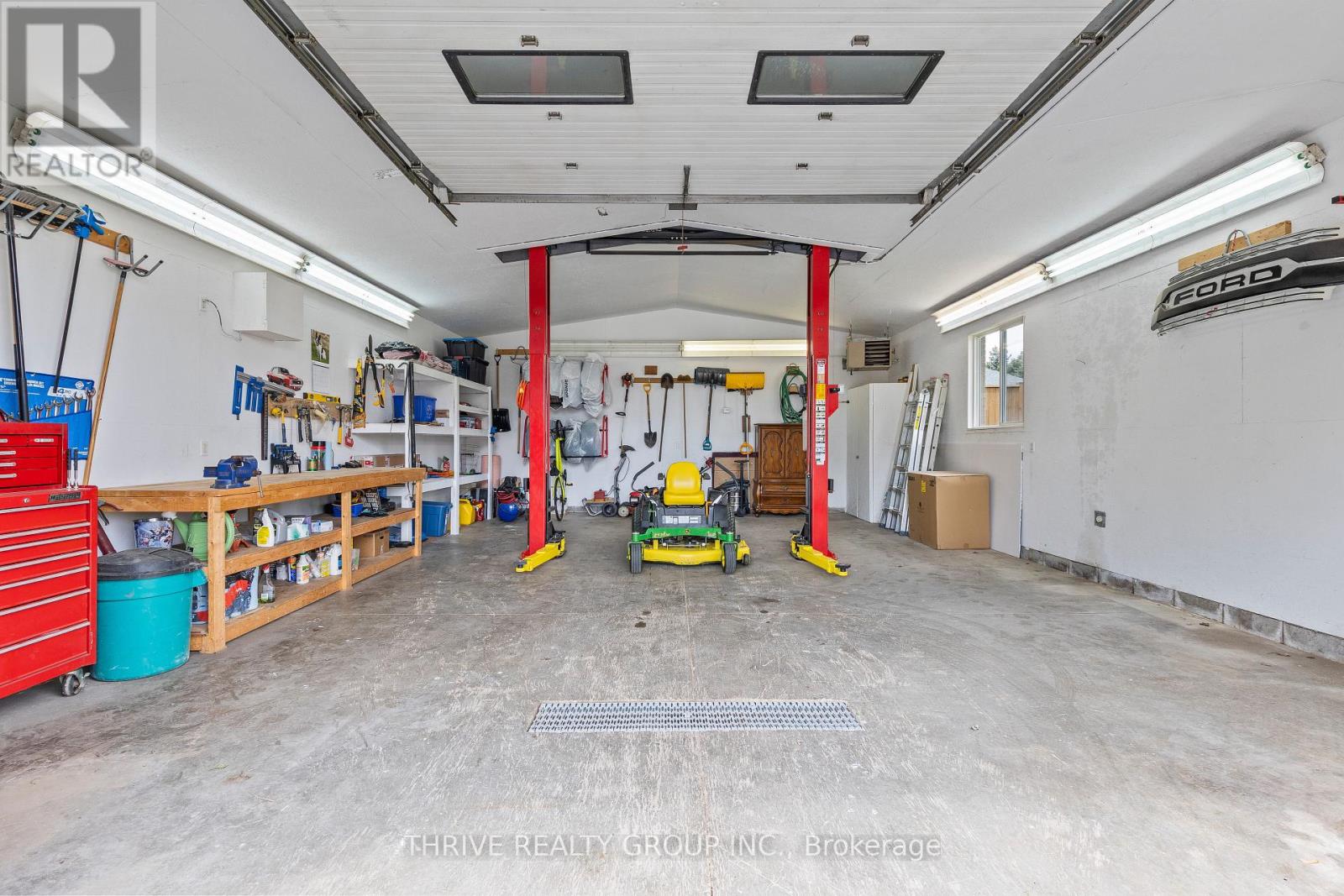 28043 Healy Avenue, Strathroy-Caradoc, Ontario  N7G 3H8 - Photo 40 - X12172694