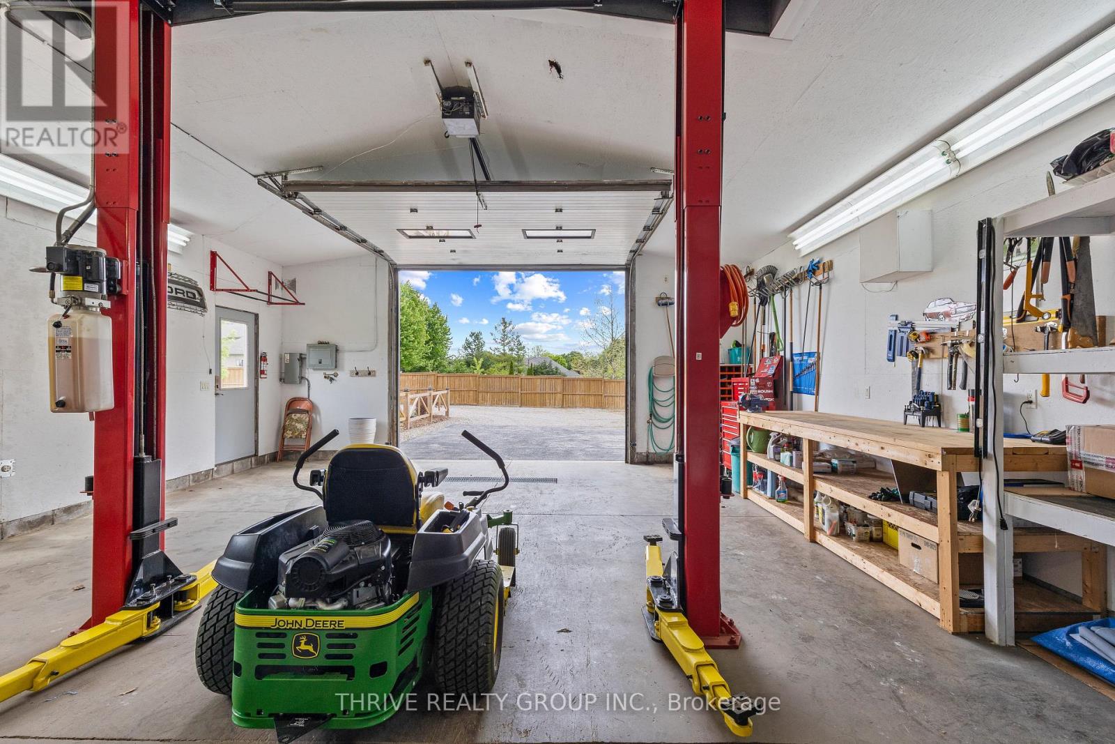 28043 Healy Avenue, Strathroy-Caradoc, Ontario  N7G 3H8 - Photo 42 - X12172694
