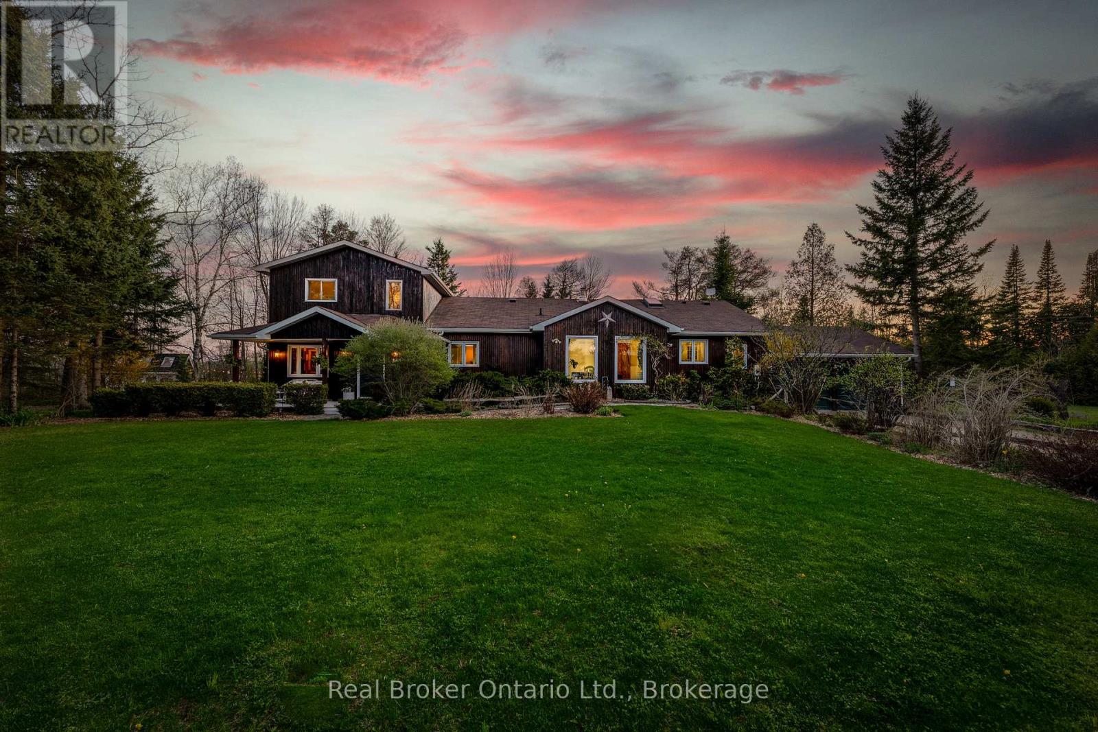 6024 Fourth Line, Erin, Ontario  L0N 1N0 - Photo 2 - X12140954