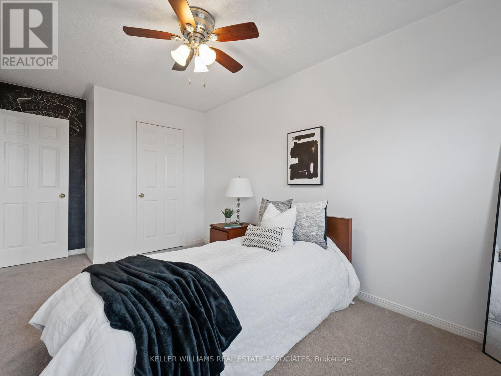 144 Genesee Drive, Oakville, Ontario  L6H 5Y9 - Photo 16 - W12170777