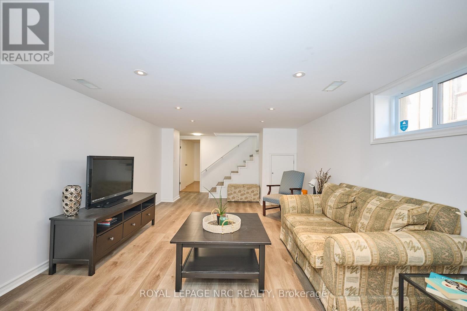 79 Cross Street, Port Colborne, Ontario  L3K 1L1 - Photo 31 - X12172648