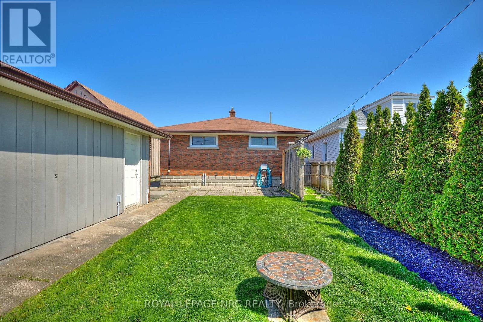 79 Cross Street, Port Colborne, Ontario  L3K 1L1 - Photo 8 - X12172648