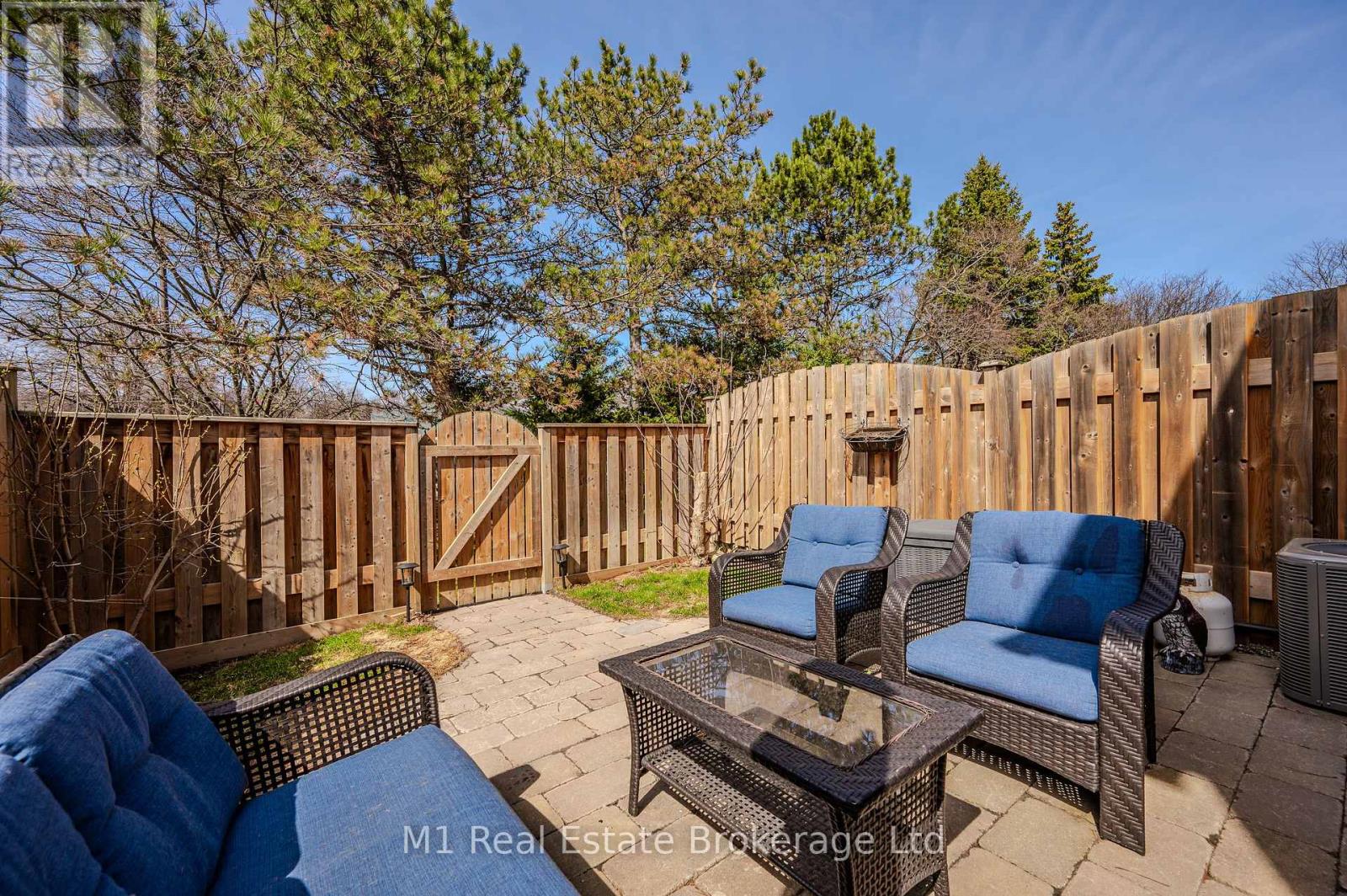 8 - 129 Victoria Road N, Guelph, Ontario  N1E 6V3 - Photo 42 - X12172596