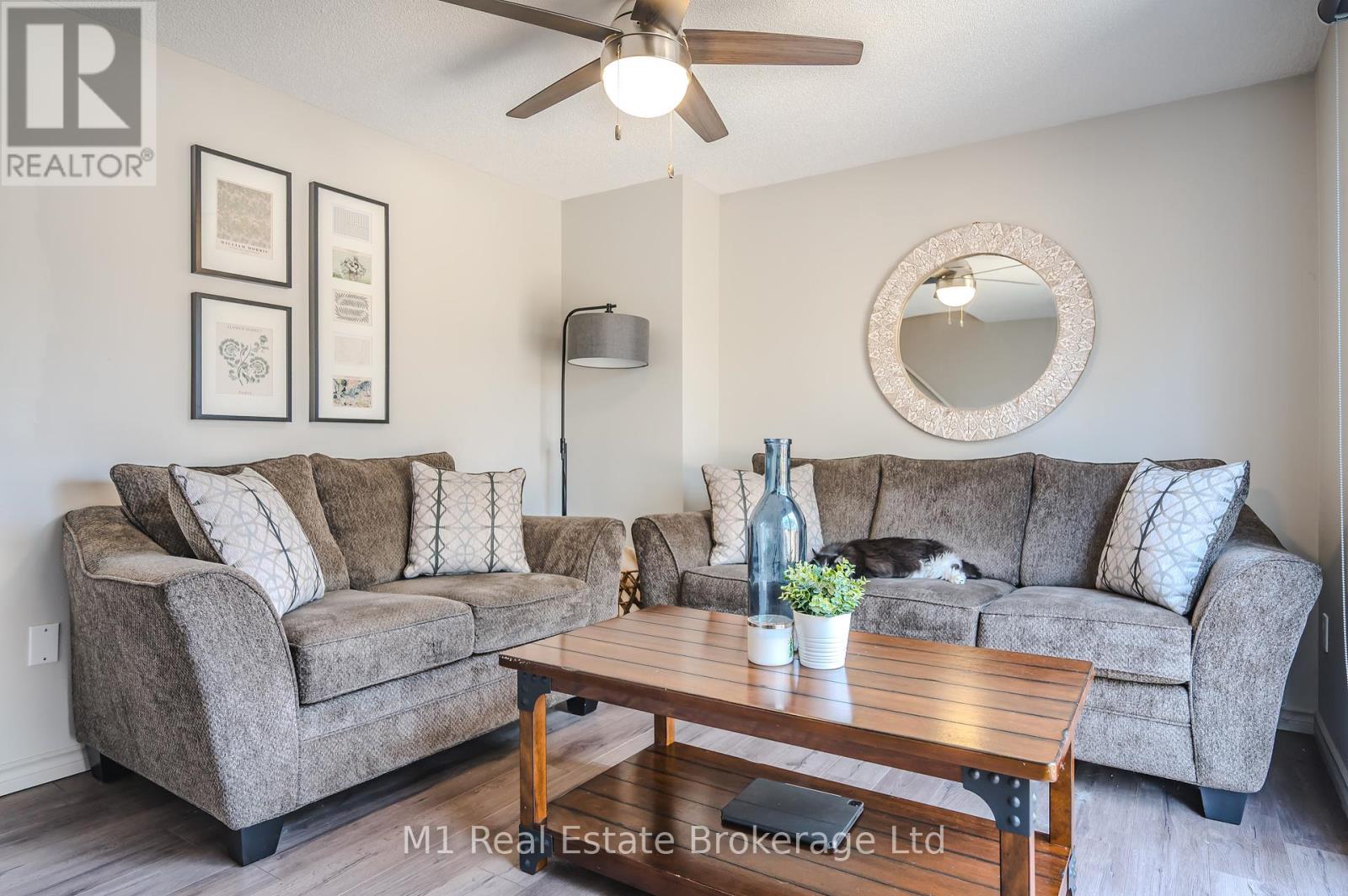 8 - 129 Victoria Road N, Guelph, Ontario  N1E 6V3 - Photo 5 - X12172596