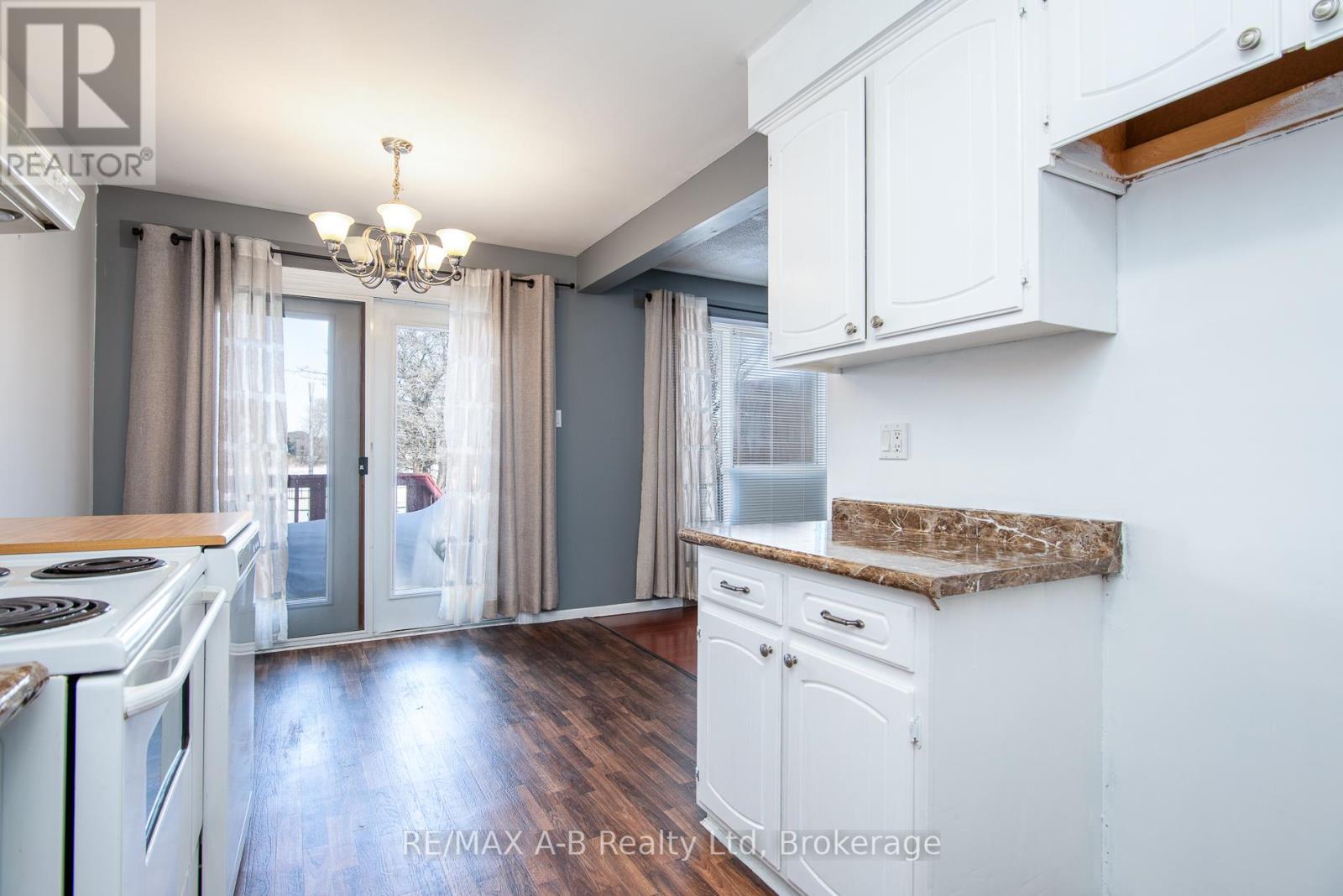 26 Dickens Place, Stratford, Ontario  N5A 7G1 - Photo 11 - X12172698