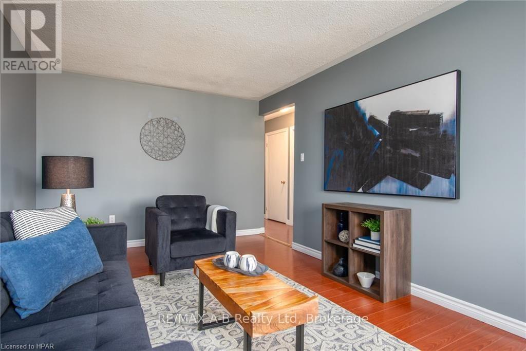 26 Dickens Place, Stratford, Ontario  N5A 7G1 - Photo 13 - X12172698