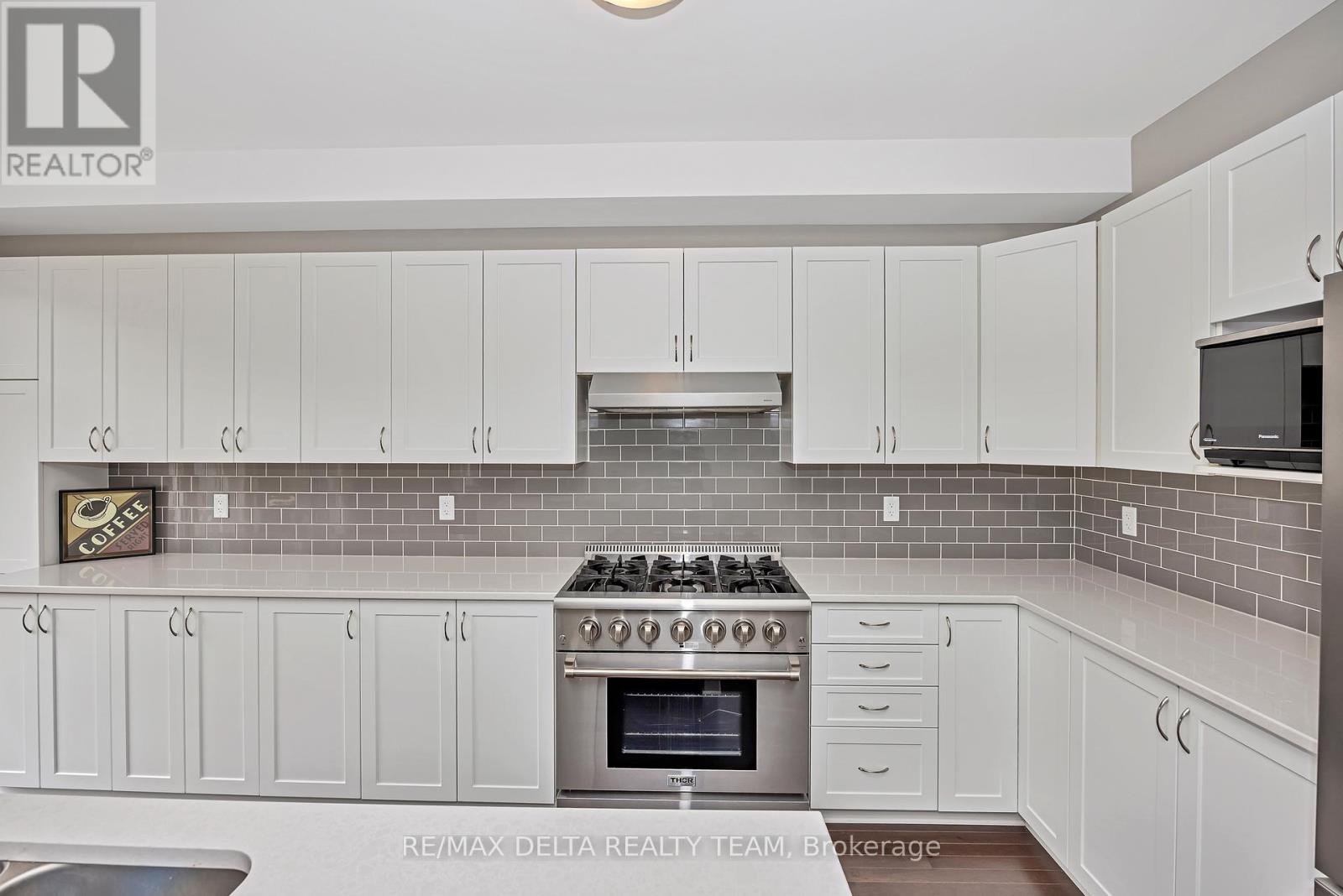 270 Aquarium Avenue, Ottawa, Ontario  K4A 1L2 - Photo 11 - X12172602