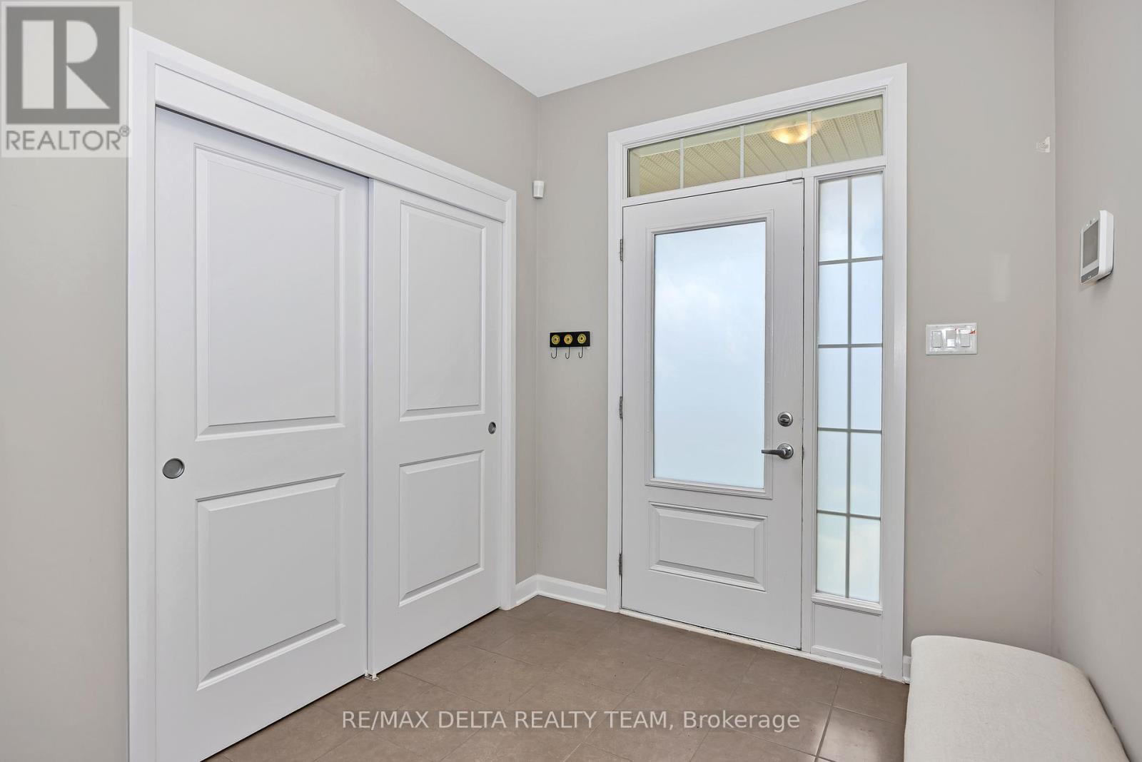 270 Aquarium Avenue, Ottawa, Ontario  K4A 1L2 - Photo 3 - X12172602