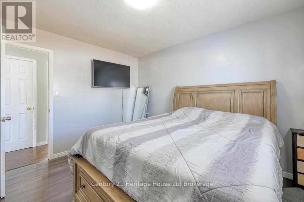 2 Chippewa Avenue, Woodstock, Ontario  N4T 1A1 - Photo 11 - X12170217