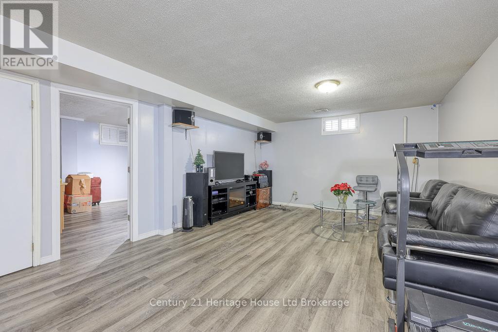 2 Chippewa Avenue, Woodstock, Ontario N4T 1A1 - Photo 21 - X12170217