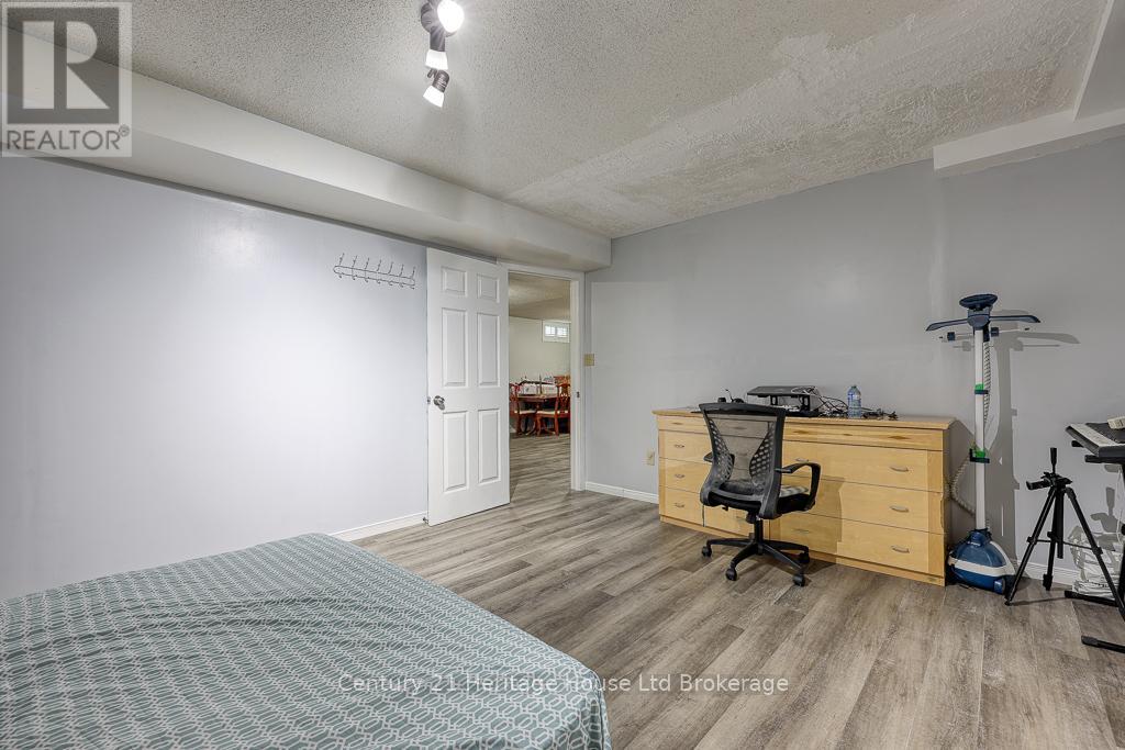 2 Chippewa Avenue, Woodstock, Ontario N4T 1A1 - Photo 22 - X12170217