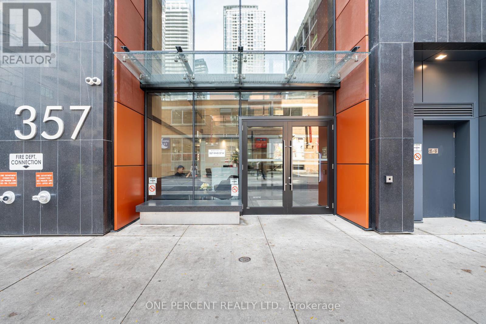 2108 - 357 King Street W, Toronto, Ontario  M5V 1K1 - Photo 3 - C12172614
