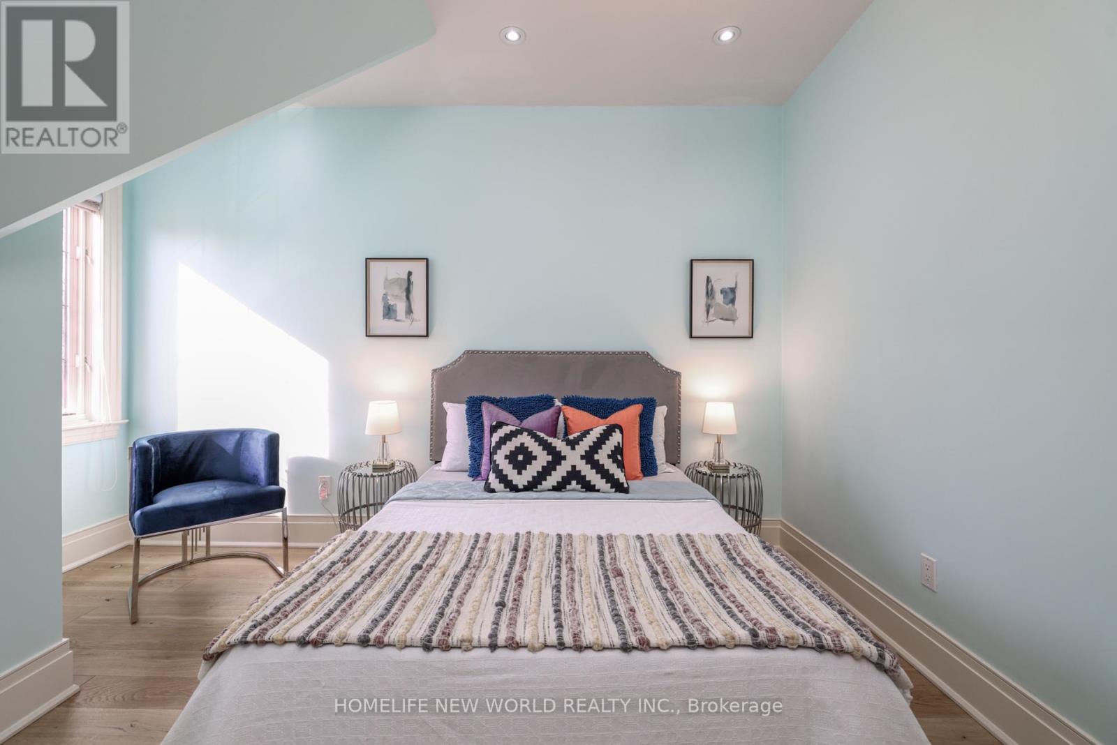 9 Dunvegan Road, Toronto (Casa Loma), Ontario  M4V 2P5 - Photo 28 - C12172666