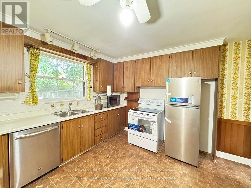 Property at 155 YORK MILLS ROAD image 5