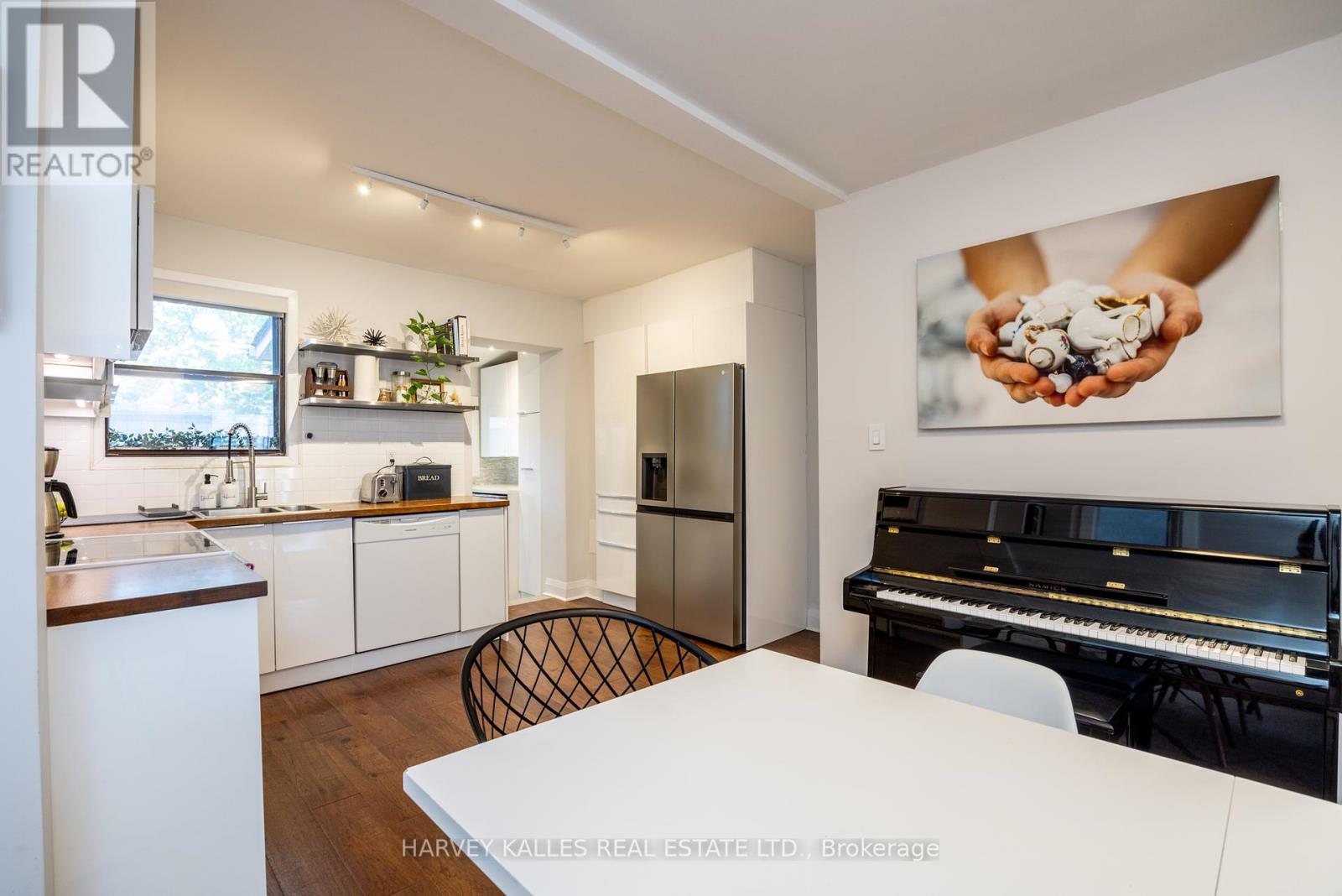 10 Wyndham Street, Toronto (Little Portugal), Ontario  M6K 1R7 - Photo 18 - C12172693