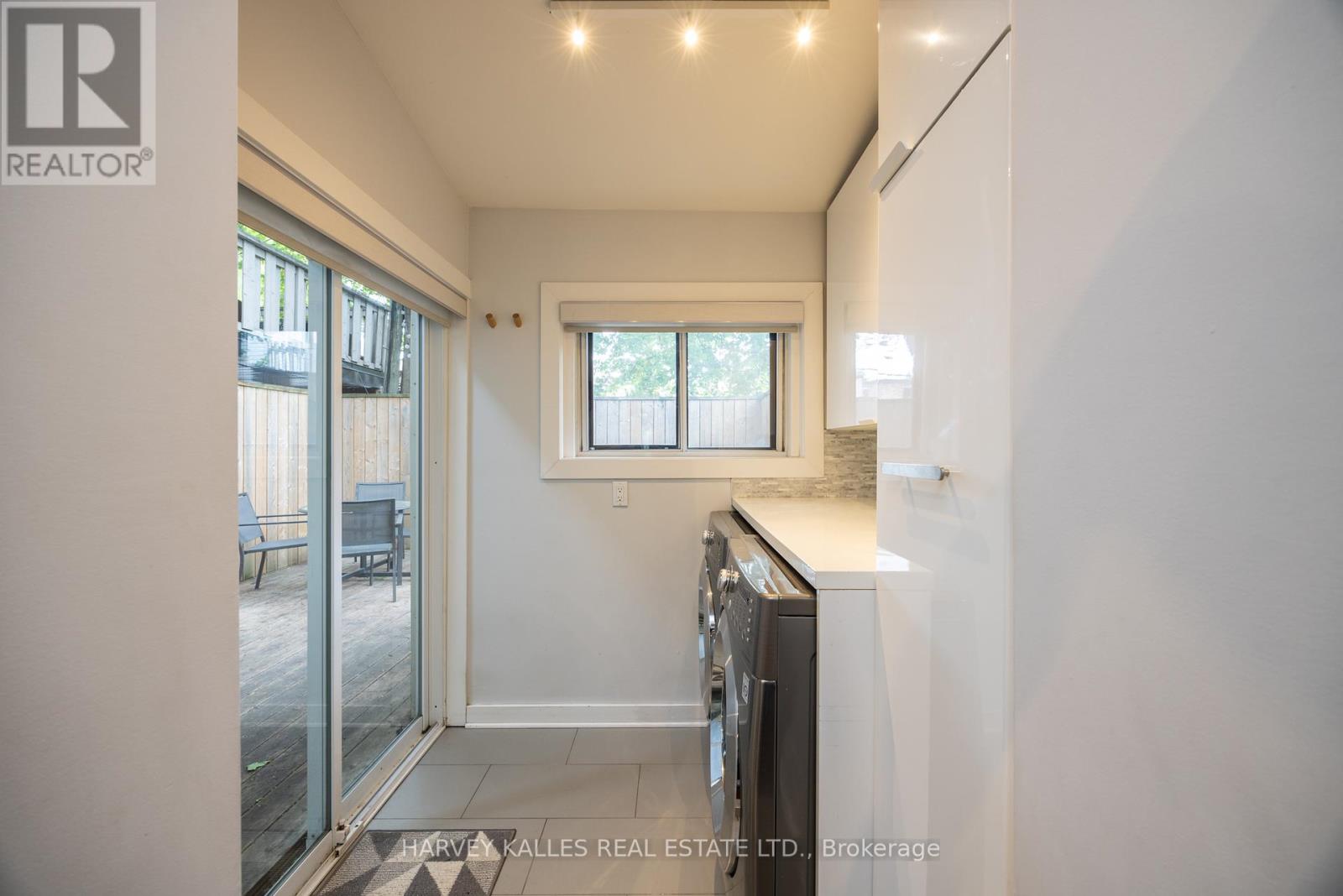 10 Wyndham Street, Toronto (Little Portugal), Ontario  M6K 1R7 - Photo 26 - C12172693
