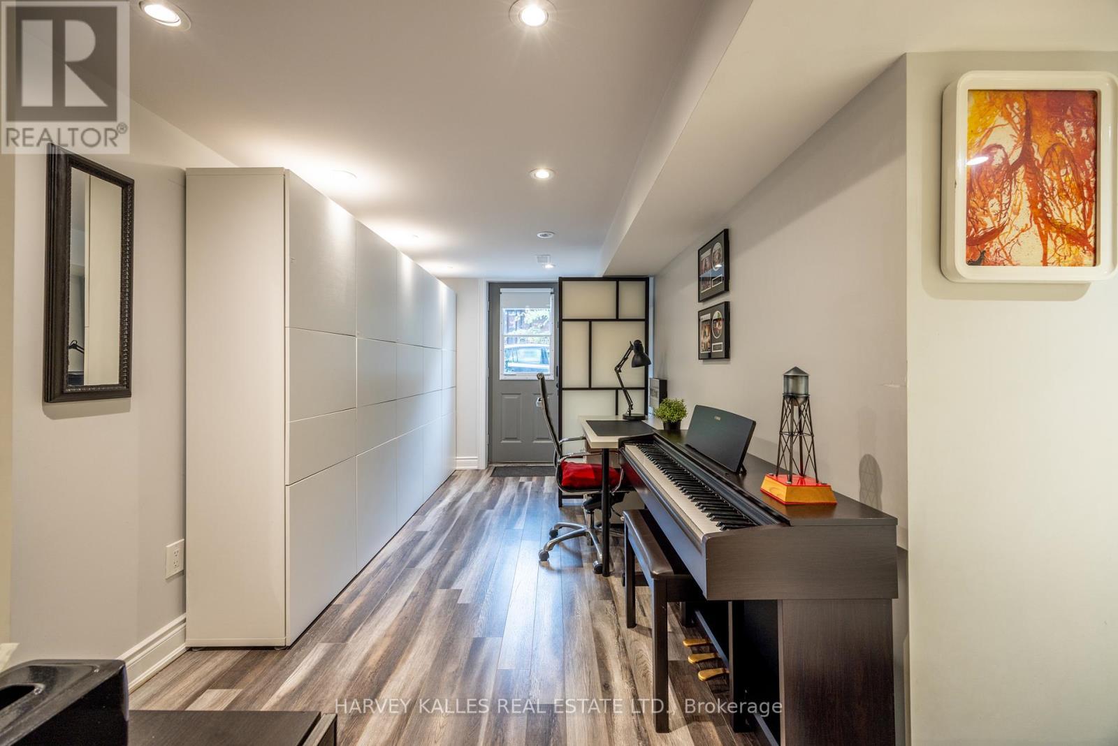 10 Wyndham Street, Toronto (Little Portugal), Ontario  M6K 1R7 - Photo 43 - C12172693