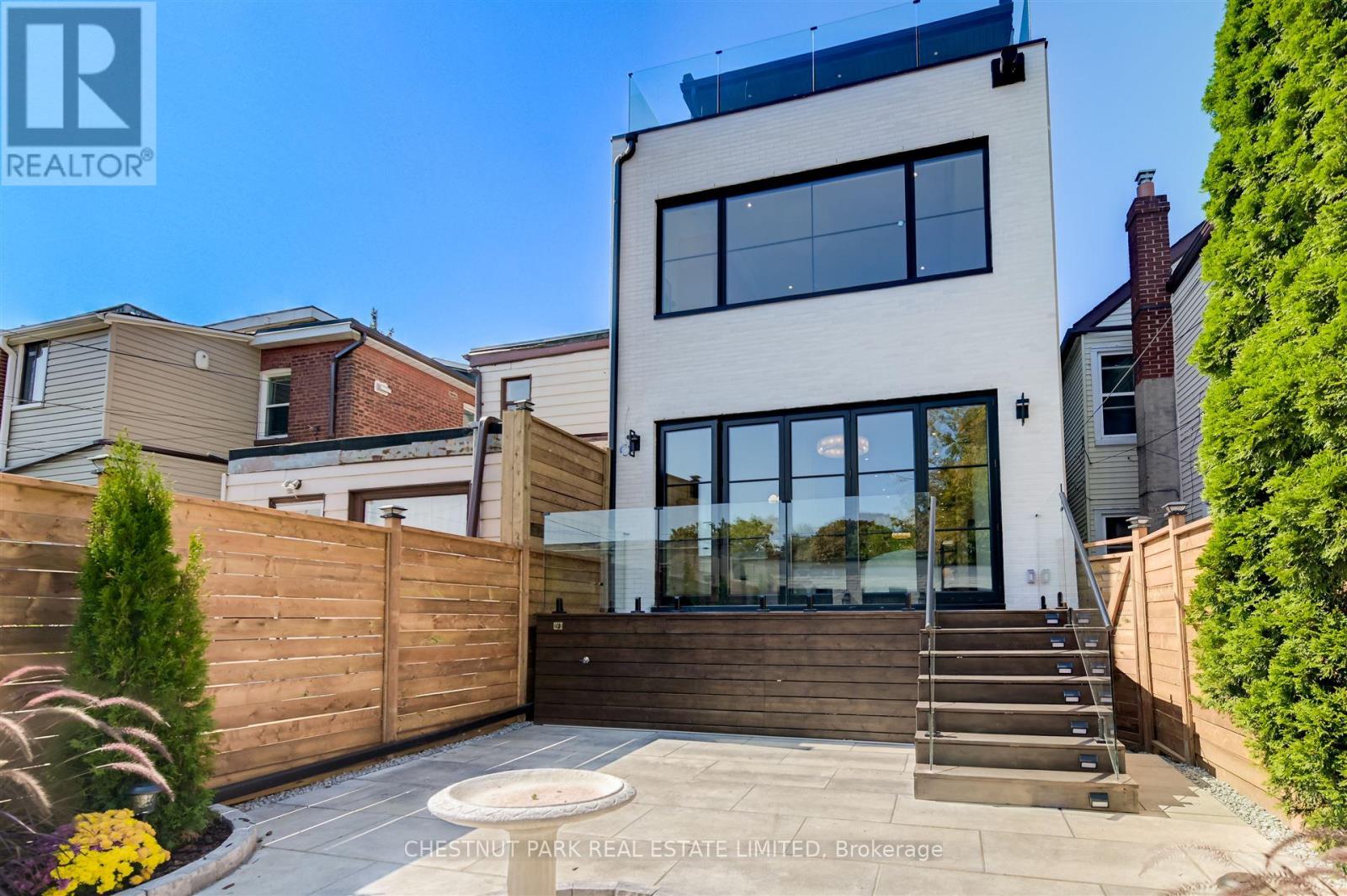 539 Crawford Street, Toronto, Ontario  M6G 3J9 - Photo 34 - C12172695
