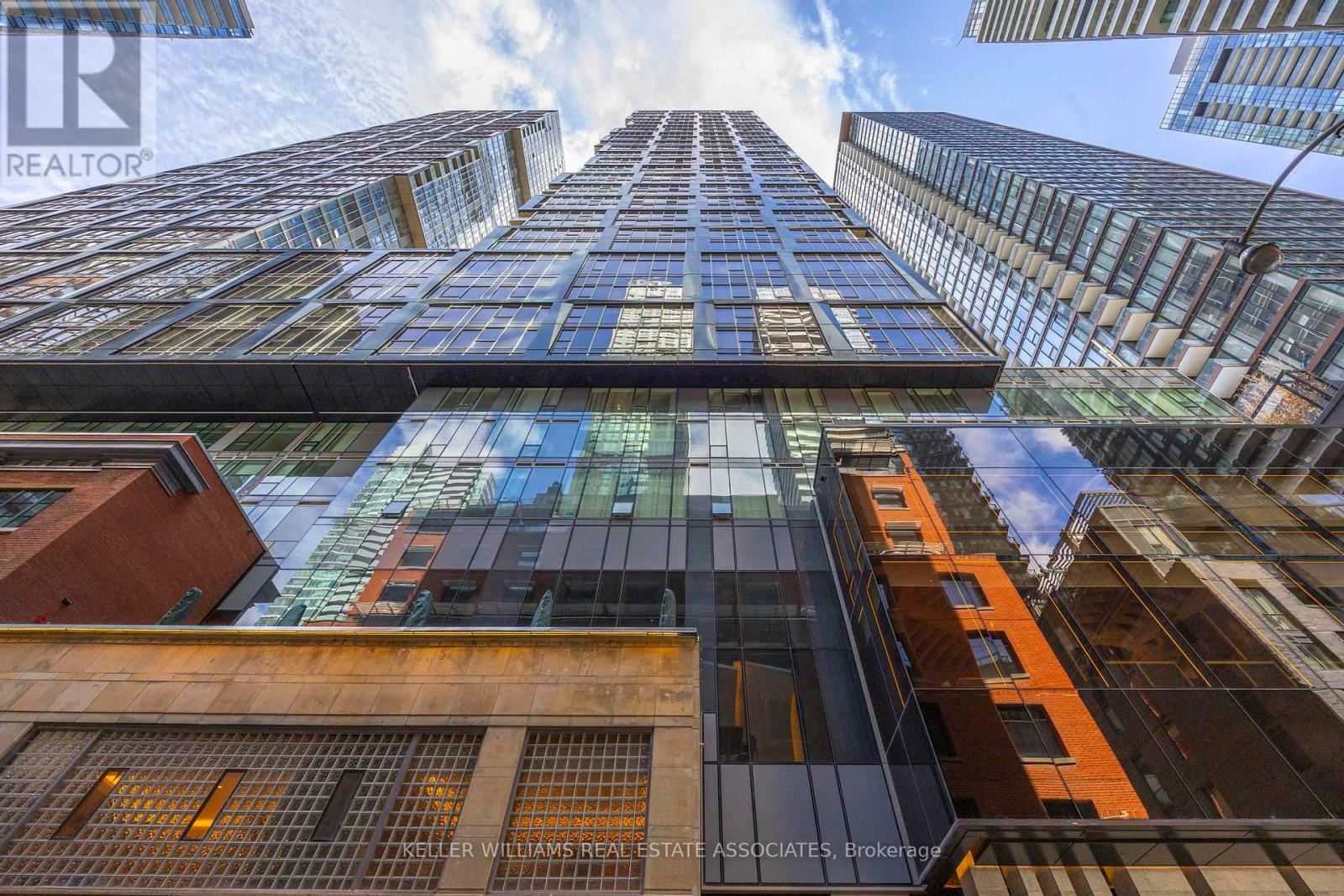 412 - 15 Mercer Street, Toronto, Ontario  M5V 1H2 - Photo 6 - C12172712