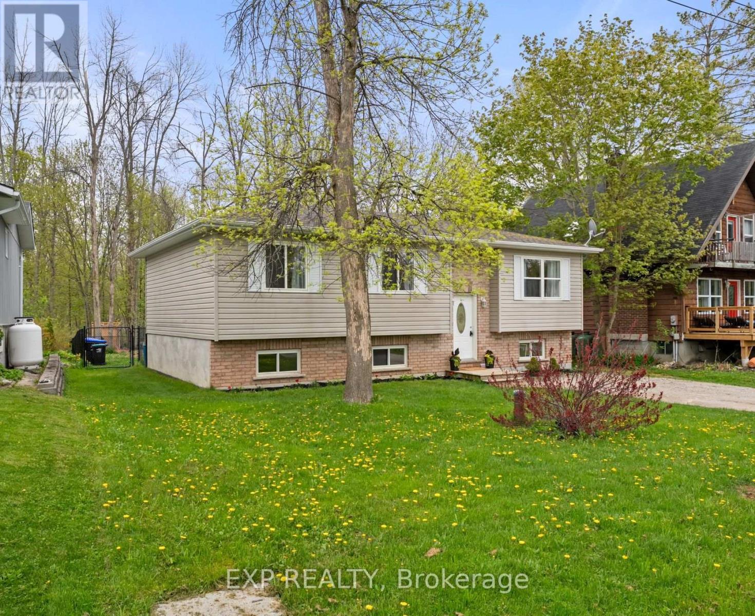 Property at 3995 WOODLAND DRIVE image 5