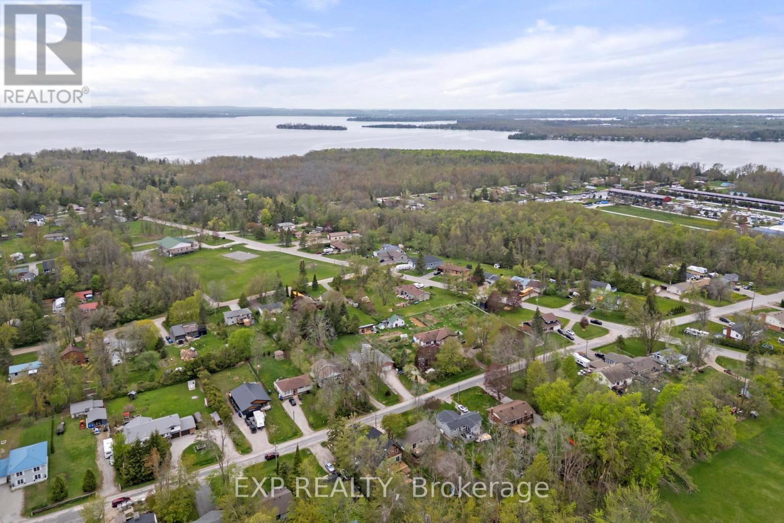 3995 Woodland Drive, Ramara, Ontario  L3V 0S2 - Photo 7 - S12172466